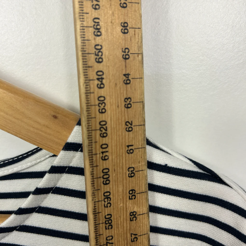 Preview White and Navy Striped Top - Size XXL - Image 6