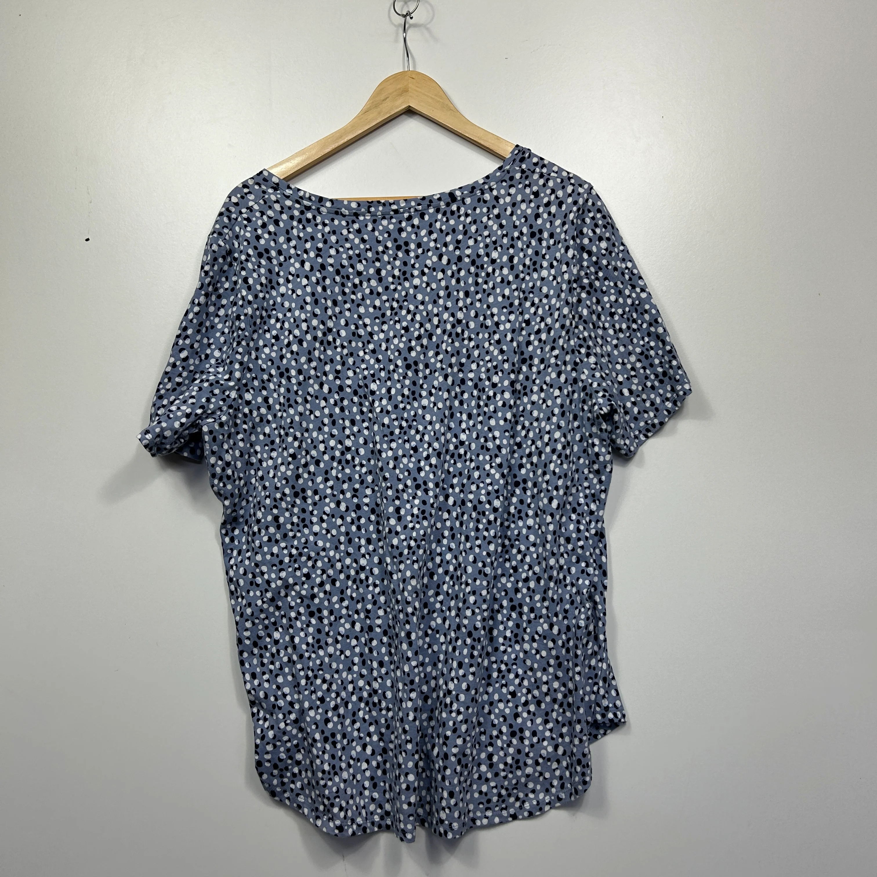 Regatta Curve Blue Grey Spotted Print Top - Size 20 - Image 2