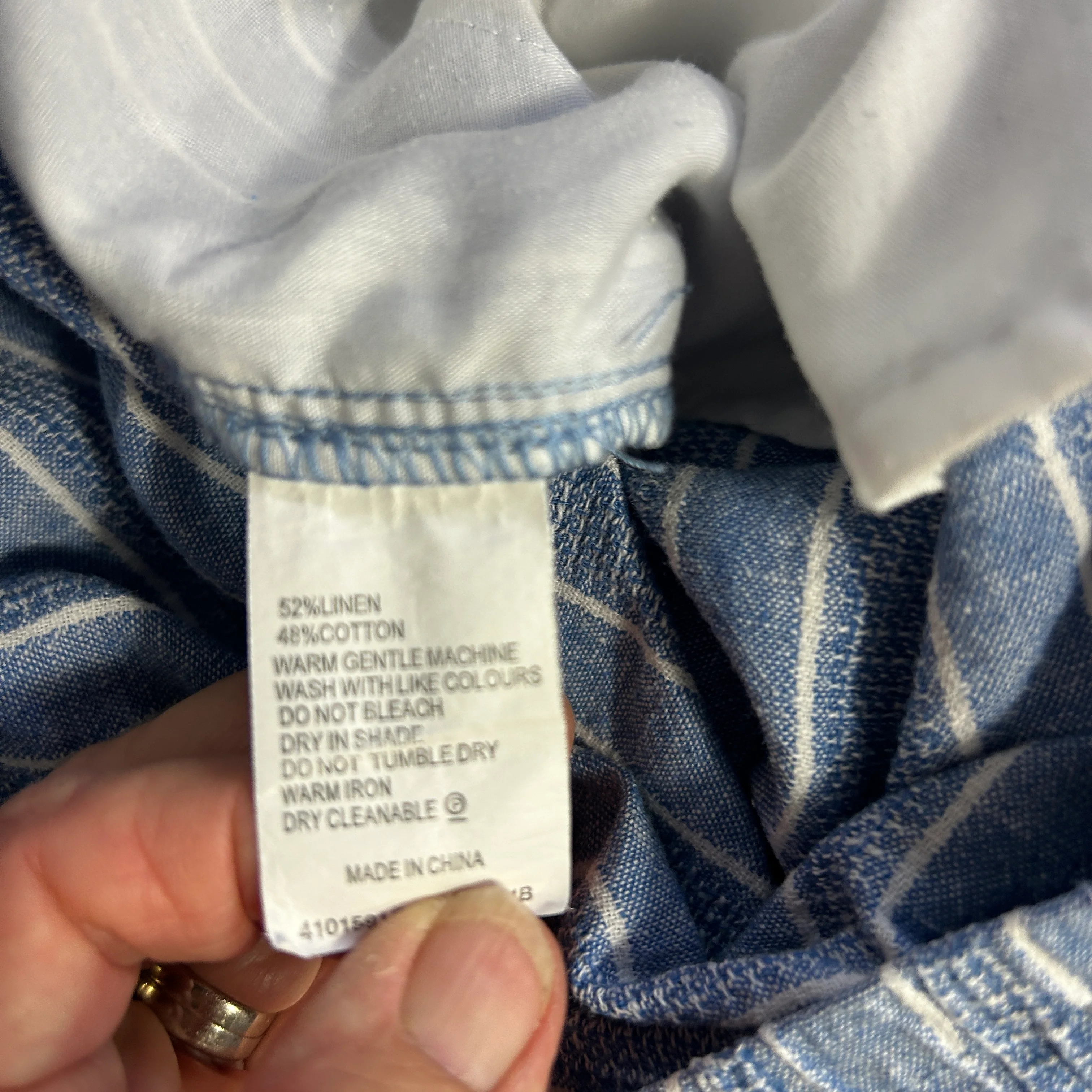 Regatta Striped Blue Linen Shorts - Size 14 - Image 4