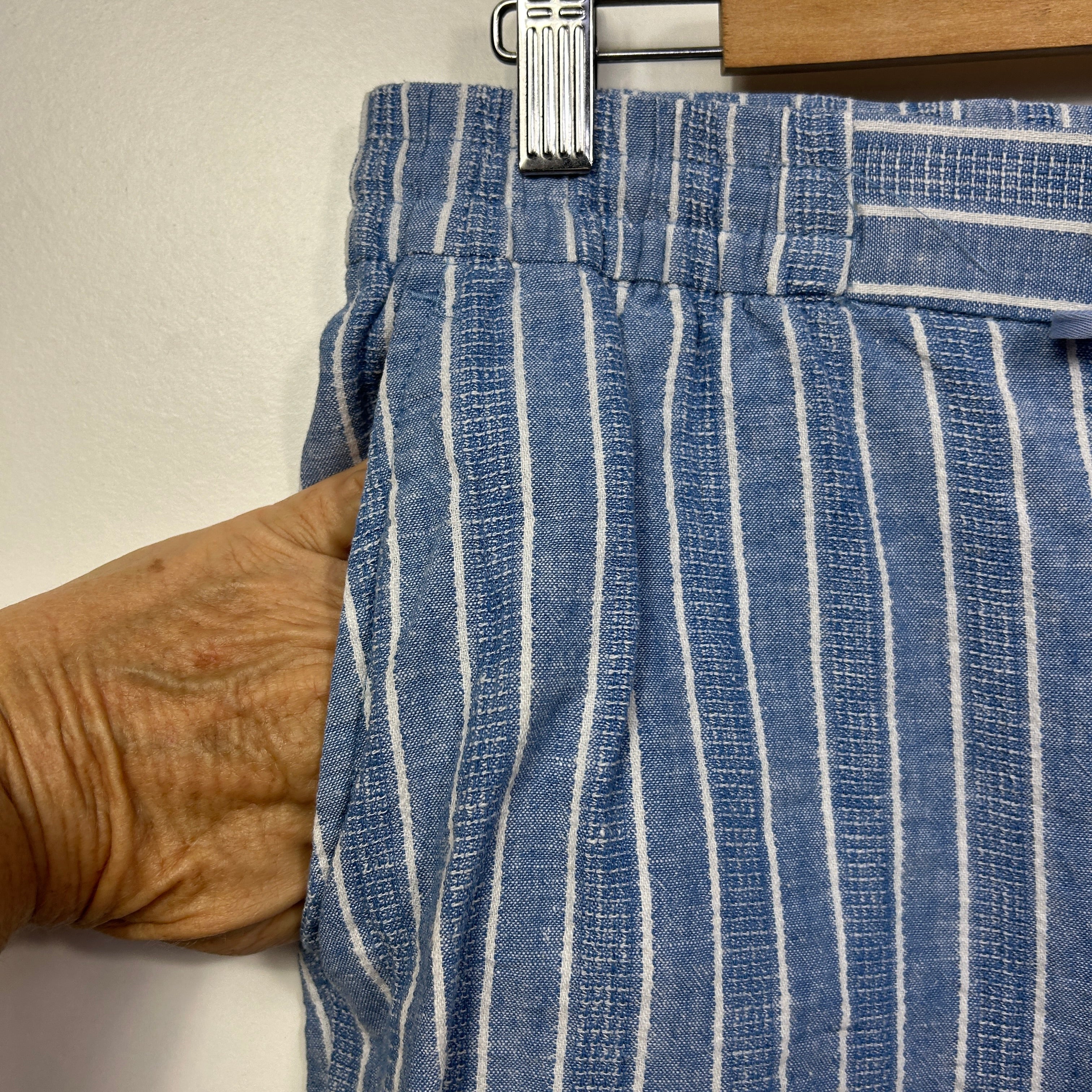 Regatta Striped Blue Linen Shorts - Size 14 - Image 5