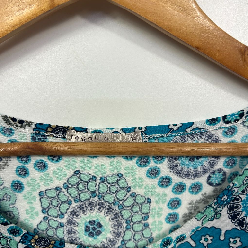 Regatta Teal Geometric Print Top - Size L - Image 4