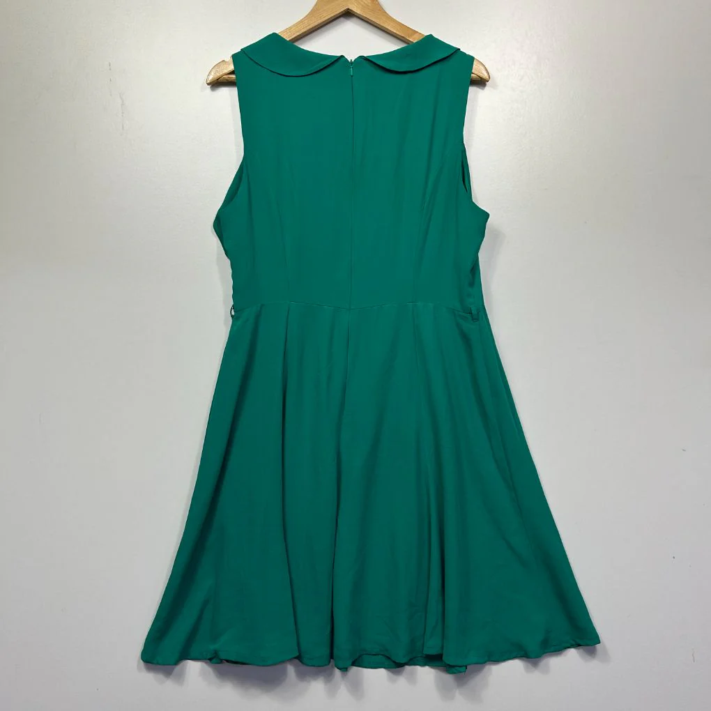 Review Green Sleeveless Dress - Size 16 - Image 4
