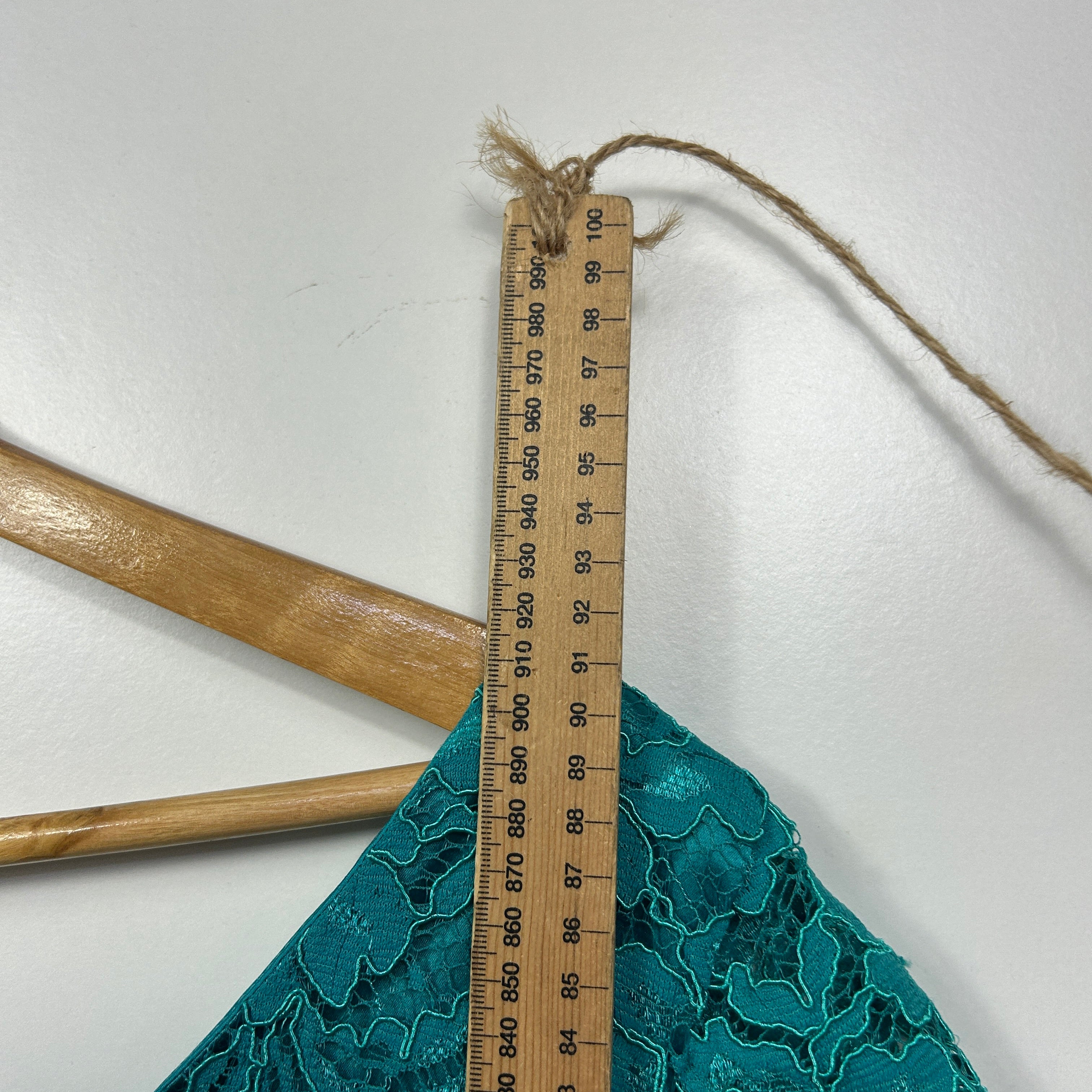 Review Teal Lace Cocktail Dress - Size 16 - Image 5