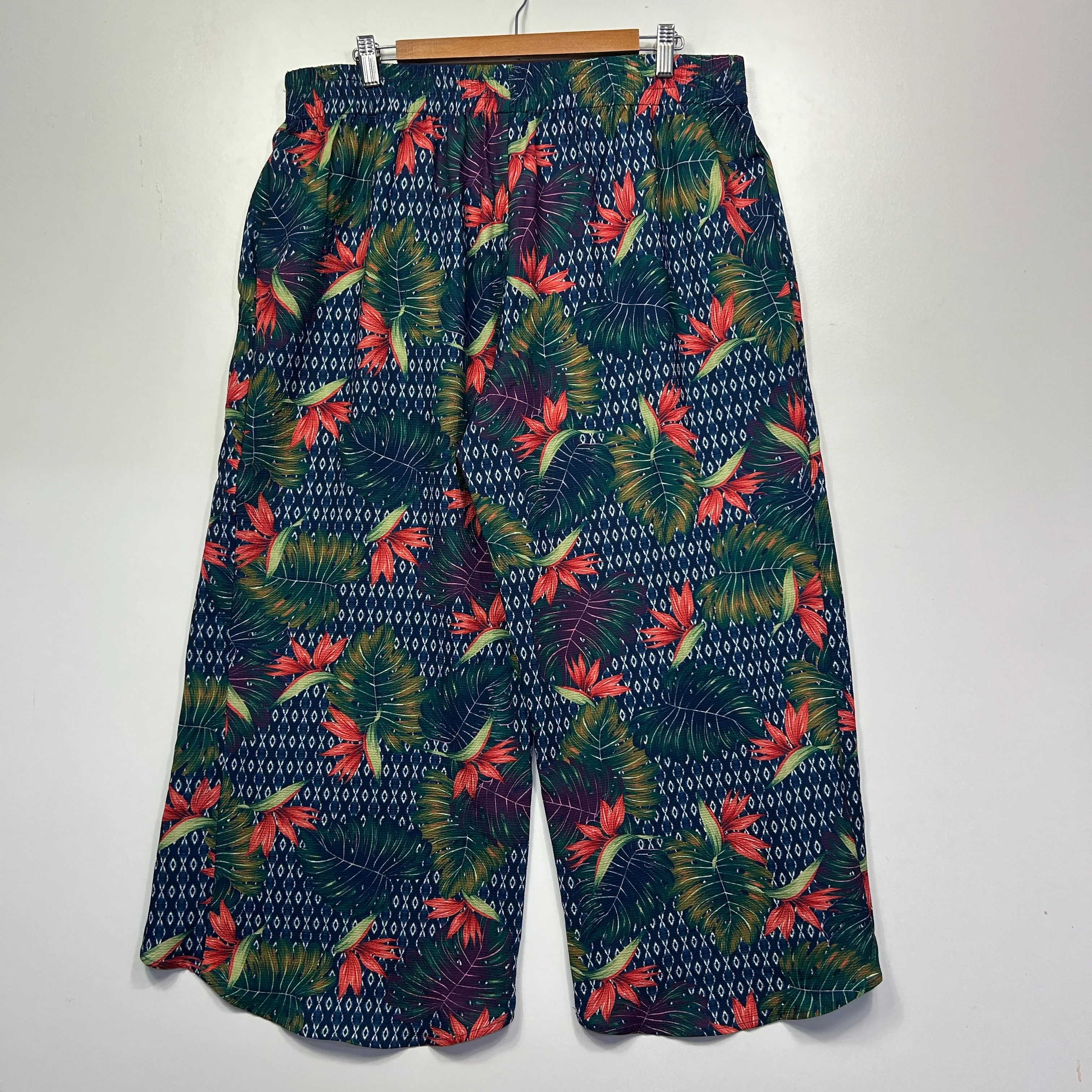 Rockmans Navy Blue Tropical Floral Print Culottes - Size 18 - Image 4