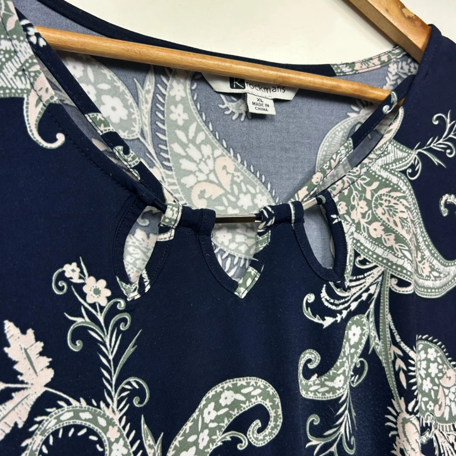 Rockmans Navy Keyhole Top Blouse Size XL Paisley Print - Image 6