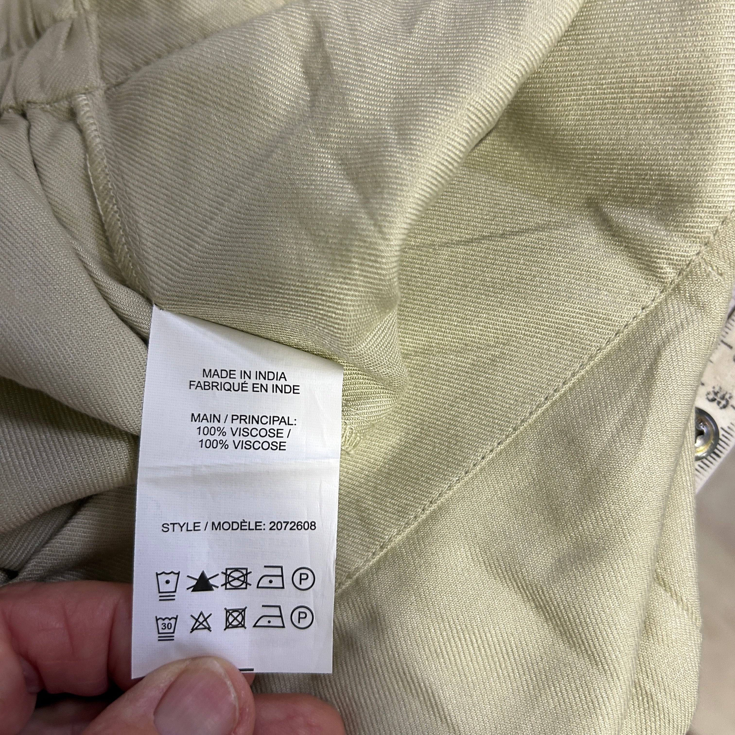 Rockmans Sage Green Shorts - Size 20 - Image 9