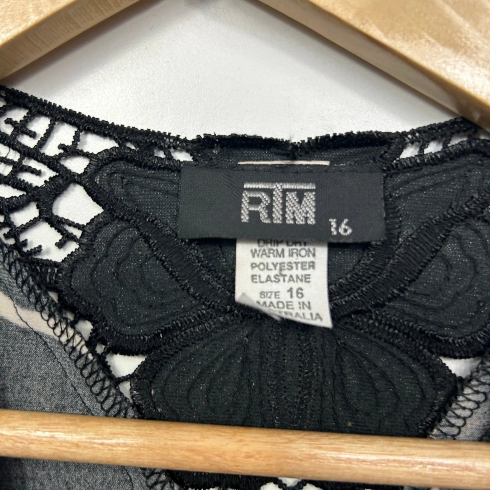 RTM Kimono Top Size 16 Black Cream Beige Animal Print Long Sleeve Made in Australia - Image 4