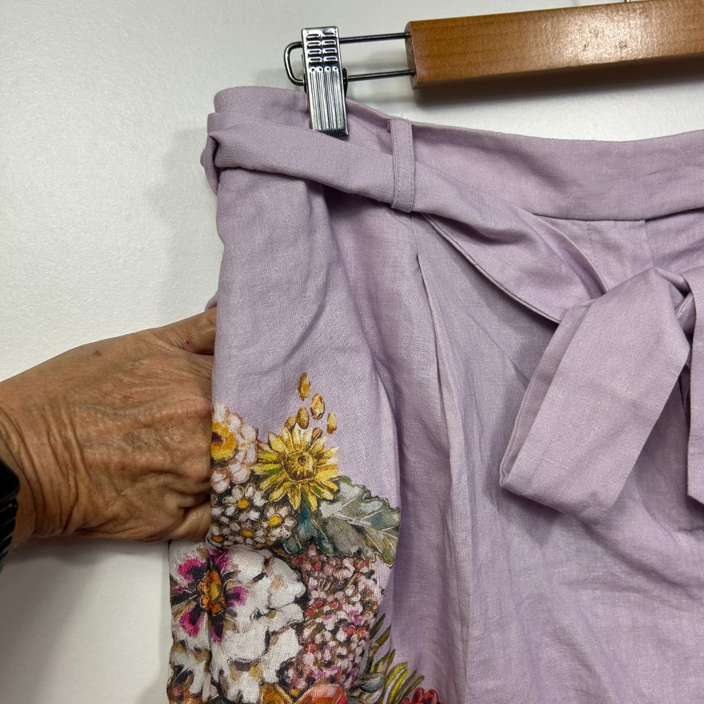 Review Lilac Linen Wildflower Burst Shorts - Size 16 - Image 4