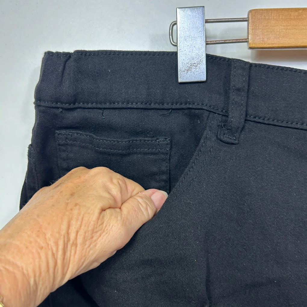 Shein Cotton Black Distressed Shorts - Size 26 - Image 5