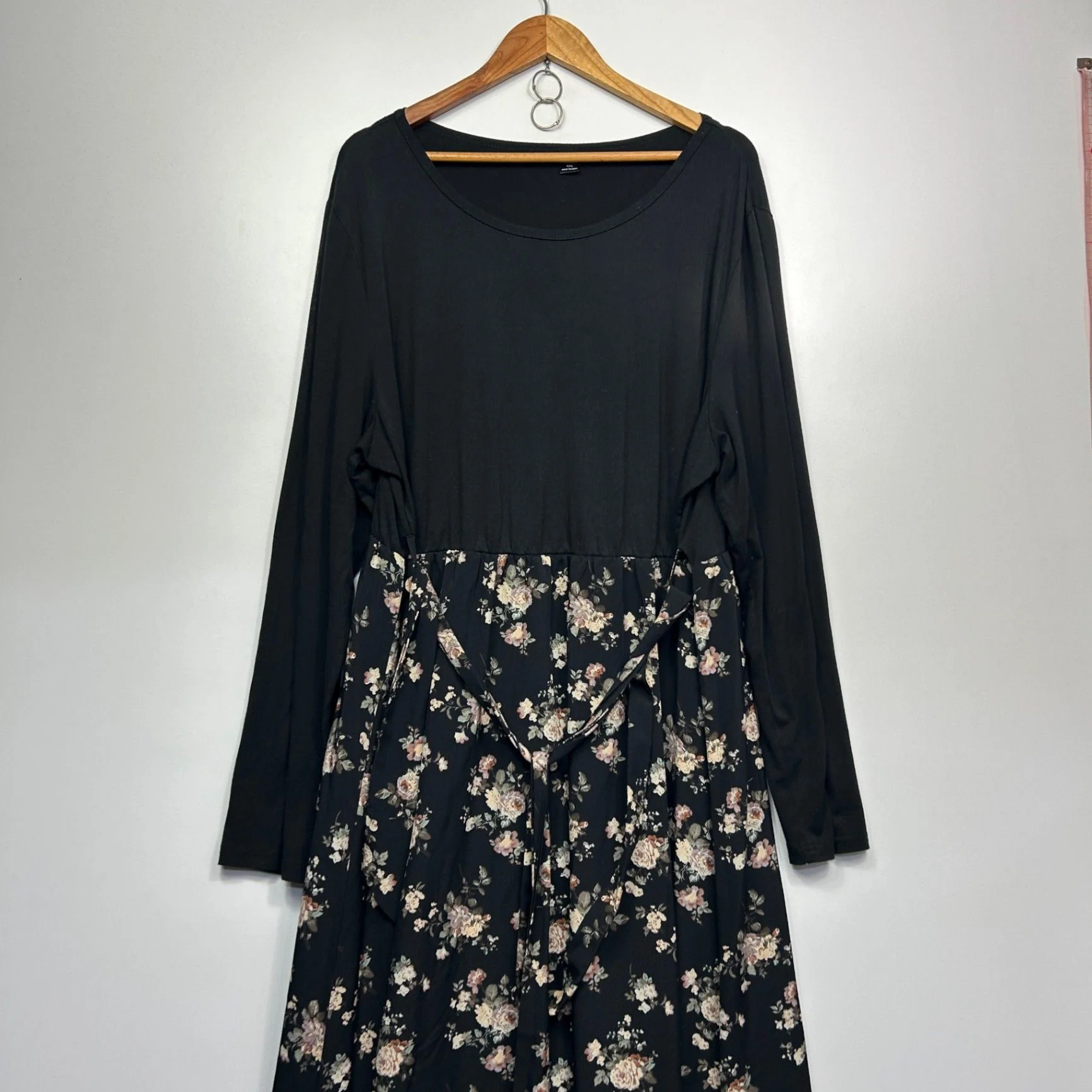 Shein Maxi Dress Size 4XL Black Long Sleeve Floral Long Length - Image 3