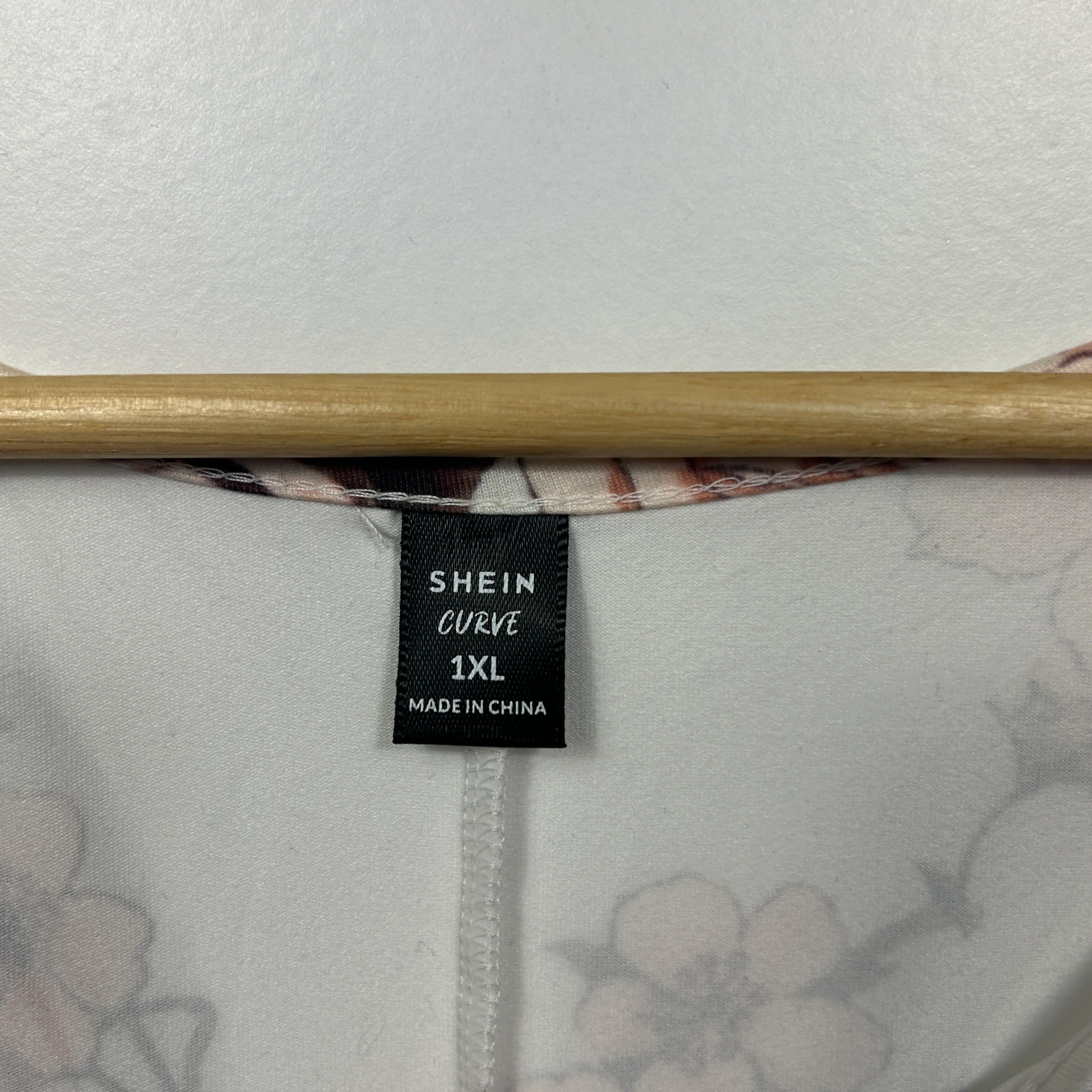 Shein Multicoloured Sleeveless Top - Size 1XL - Image 2