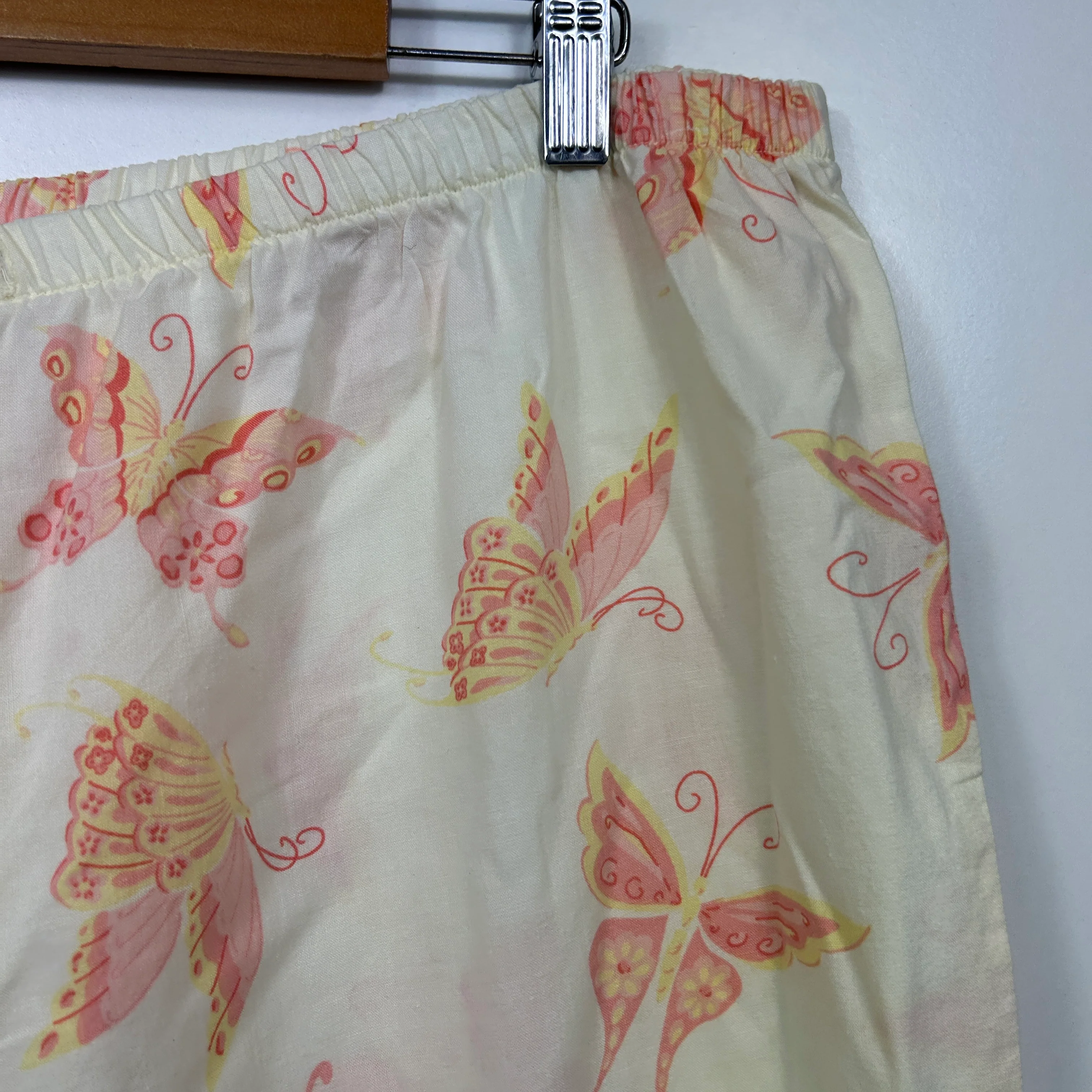 Sixteen Twentysix Cream Butterfly Print Capri Sleep Pants - Size 16 - Image 2