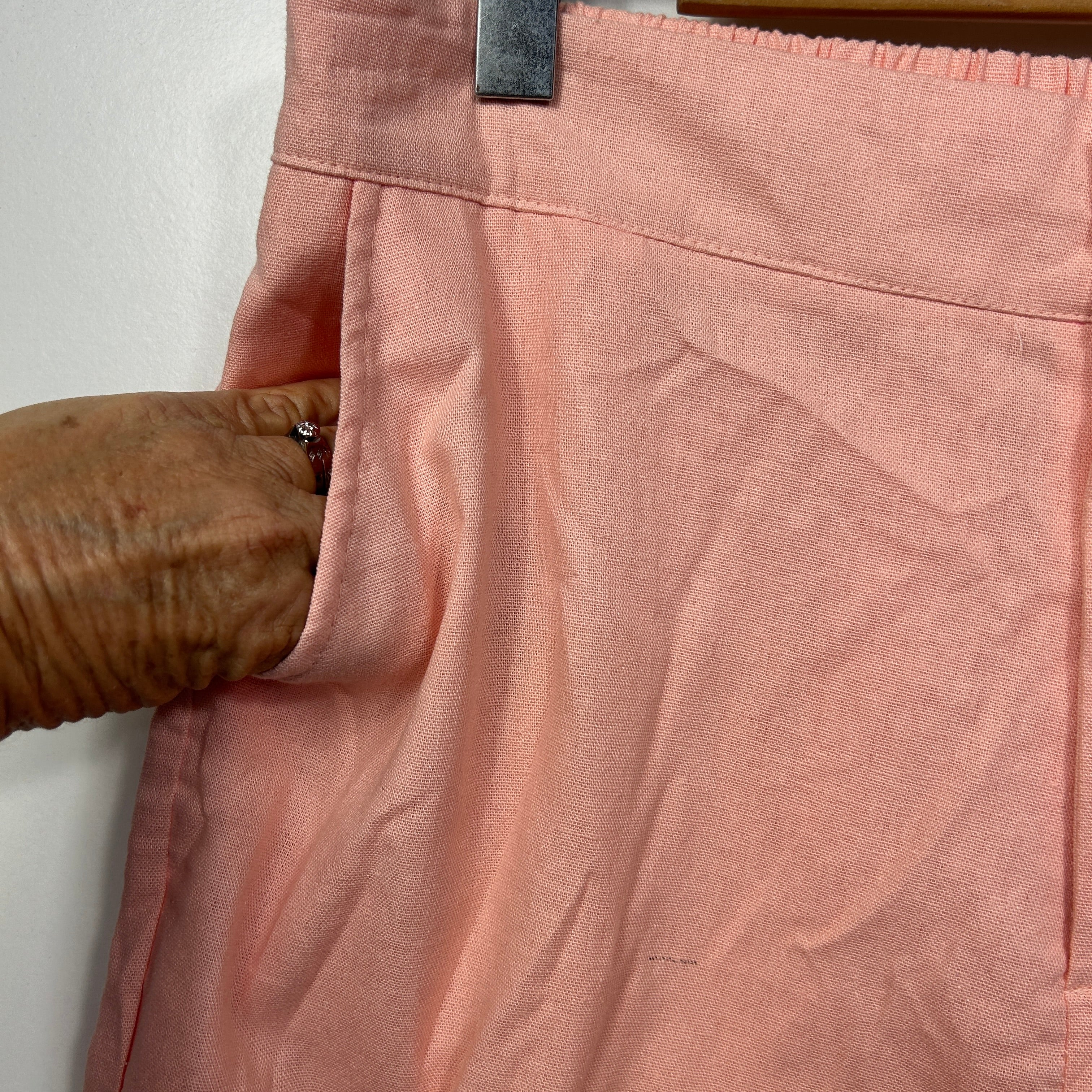 Spirit Peach Linen Blend Shorts - Size 16 - Image 4
