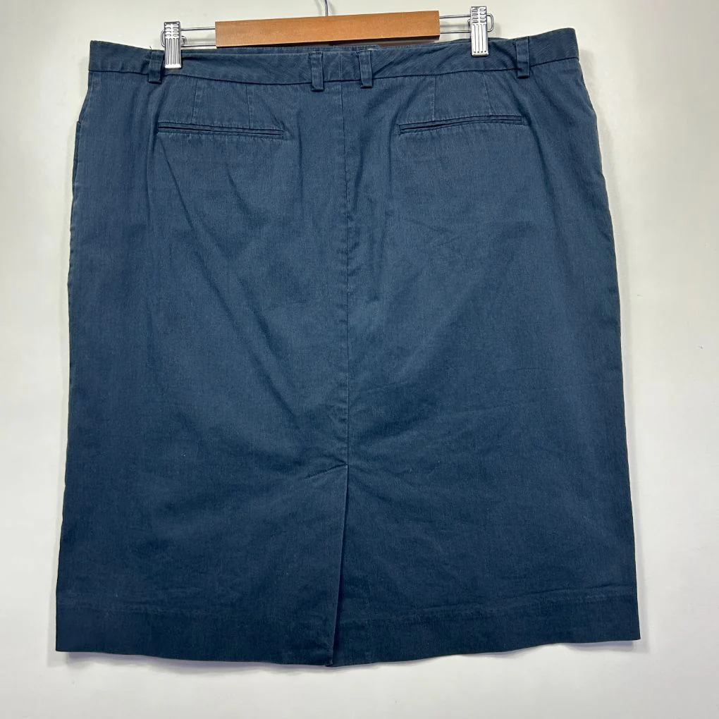Sportscraft Navy Cotton Pencii Skirt - Size 18 - Image 2