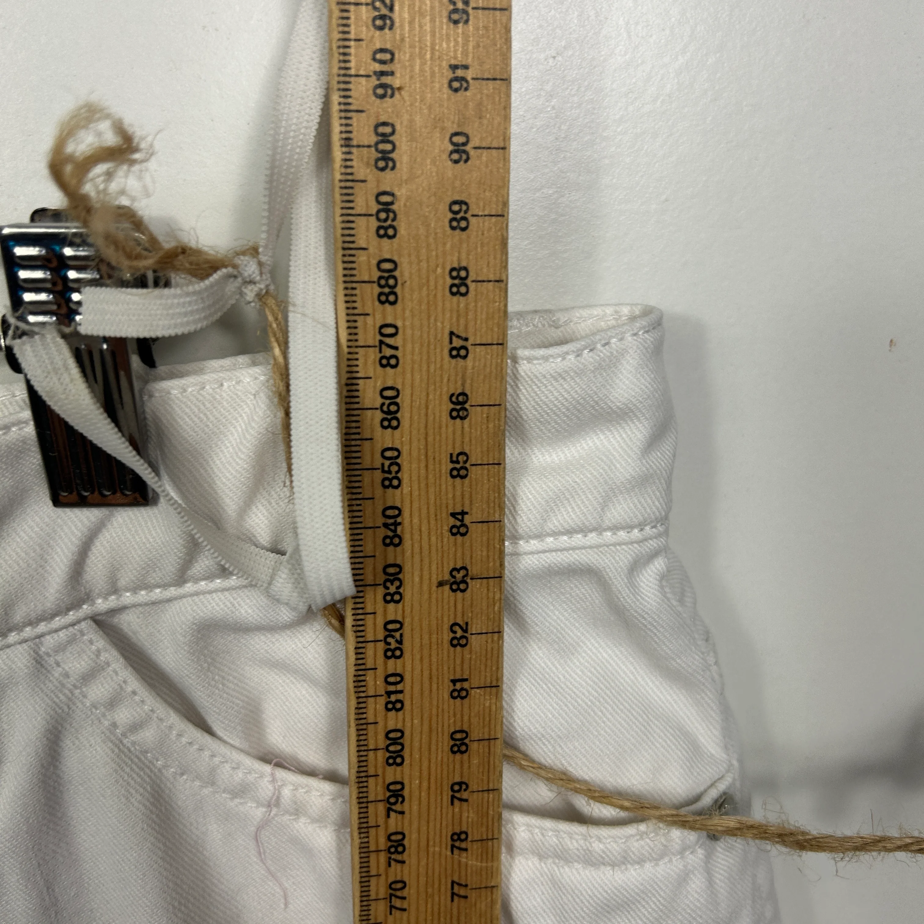 Sportscraft White Crop Jeans - Size 16 - Image 5