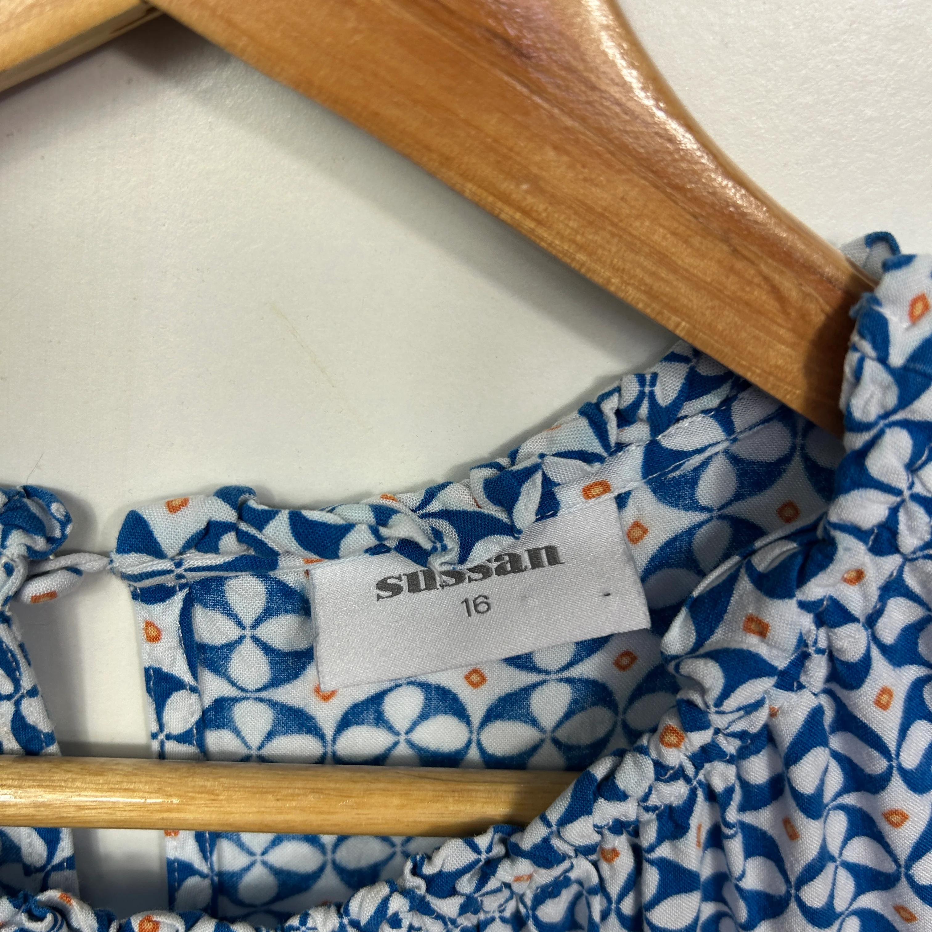 Sussan Blue Sleeveless Top - Size 16 - Image 2