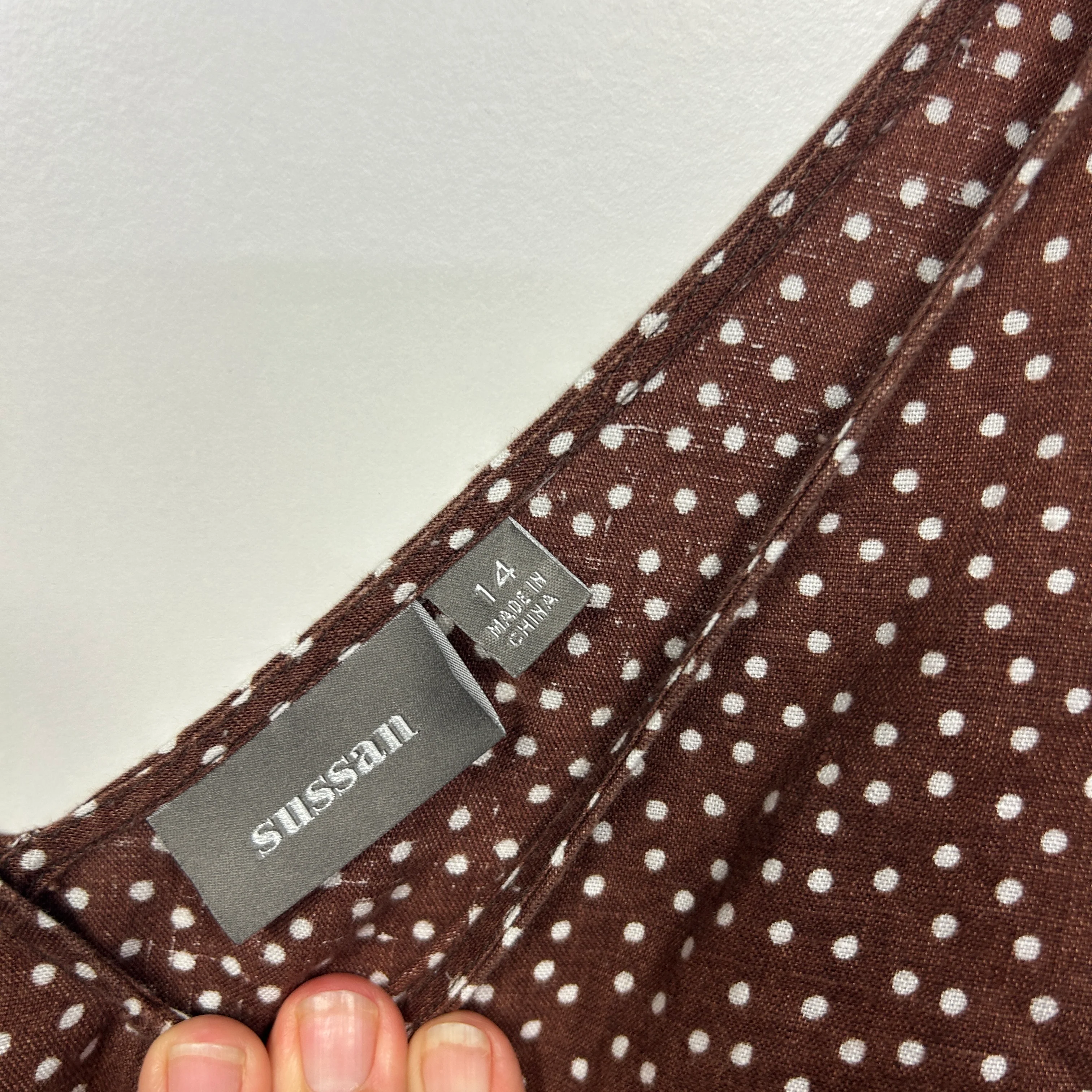 Sussan Chocolate Polka Dot Sleeveless Linen Top - Size 14 - Image 3