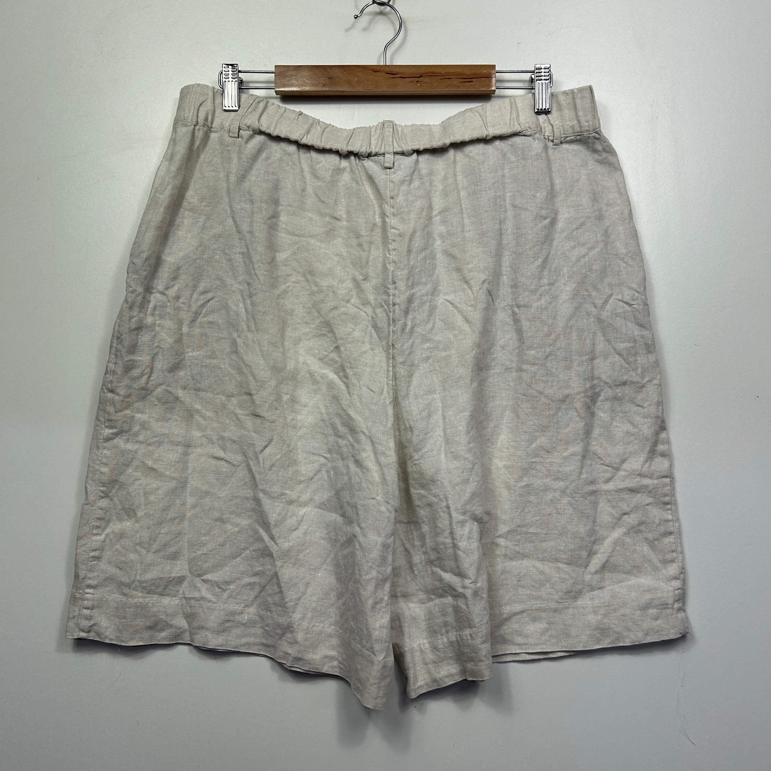 Sussan Biege Linen Shorts - Size 16 - Image 2