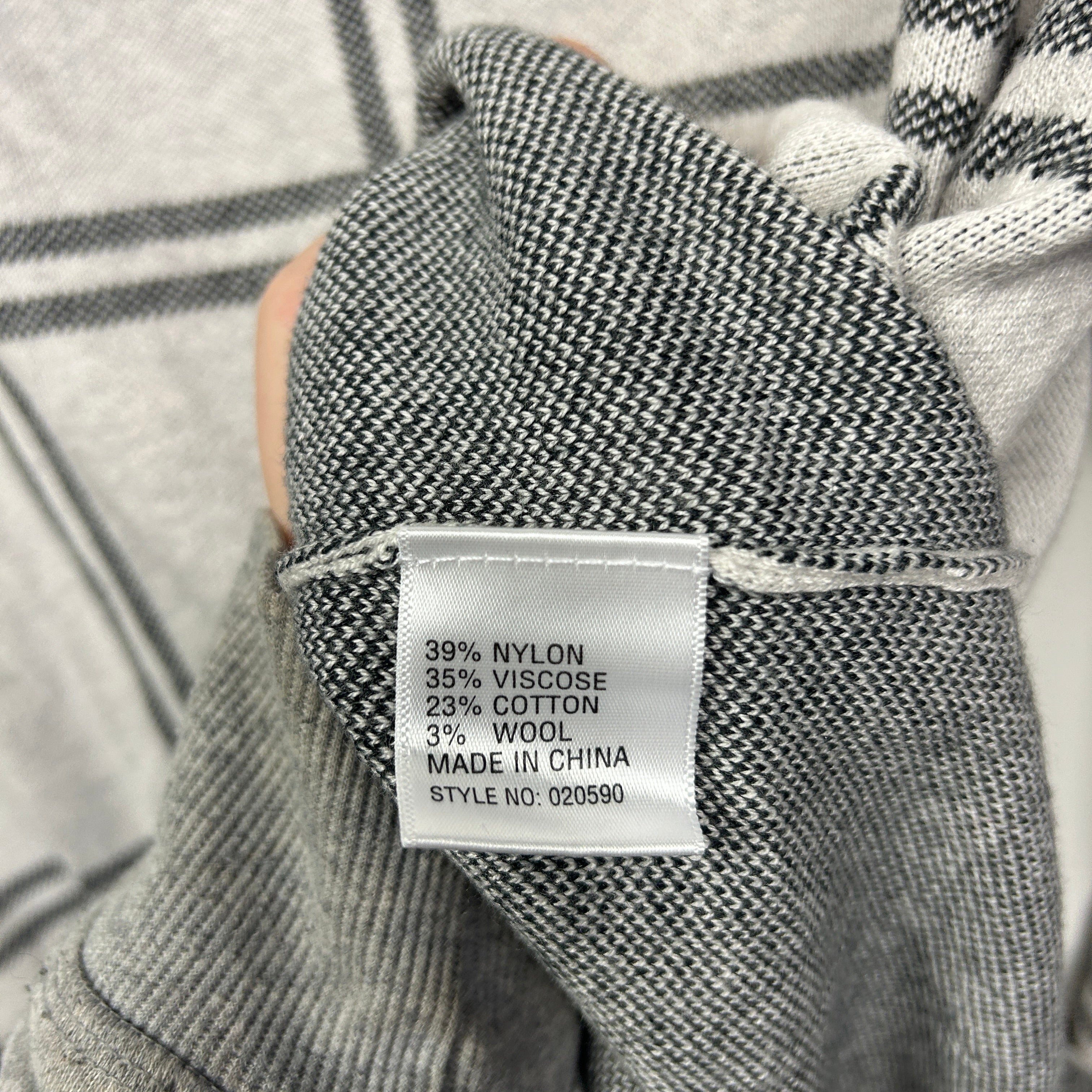 Sussan Grey Windowpane Check Wool Blend Knit Top - Size XL - Image 3