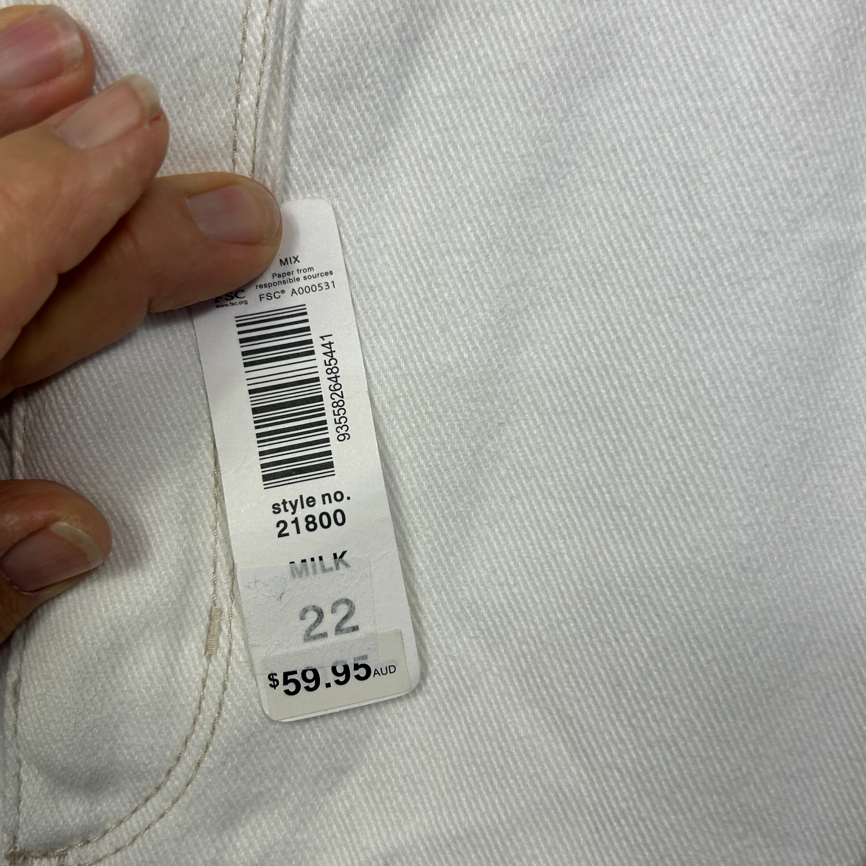 Suzanne Grae White Denim Ankle Length Jeans - Size 22 - Image 3