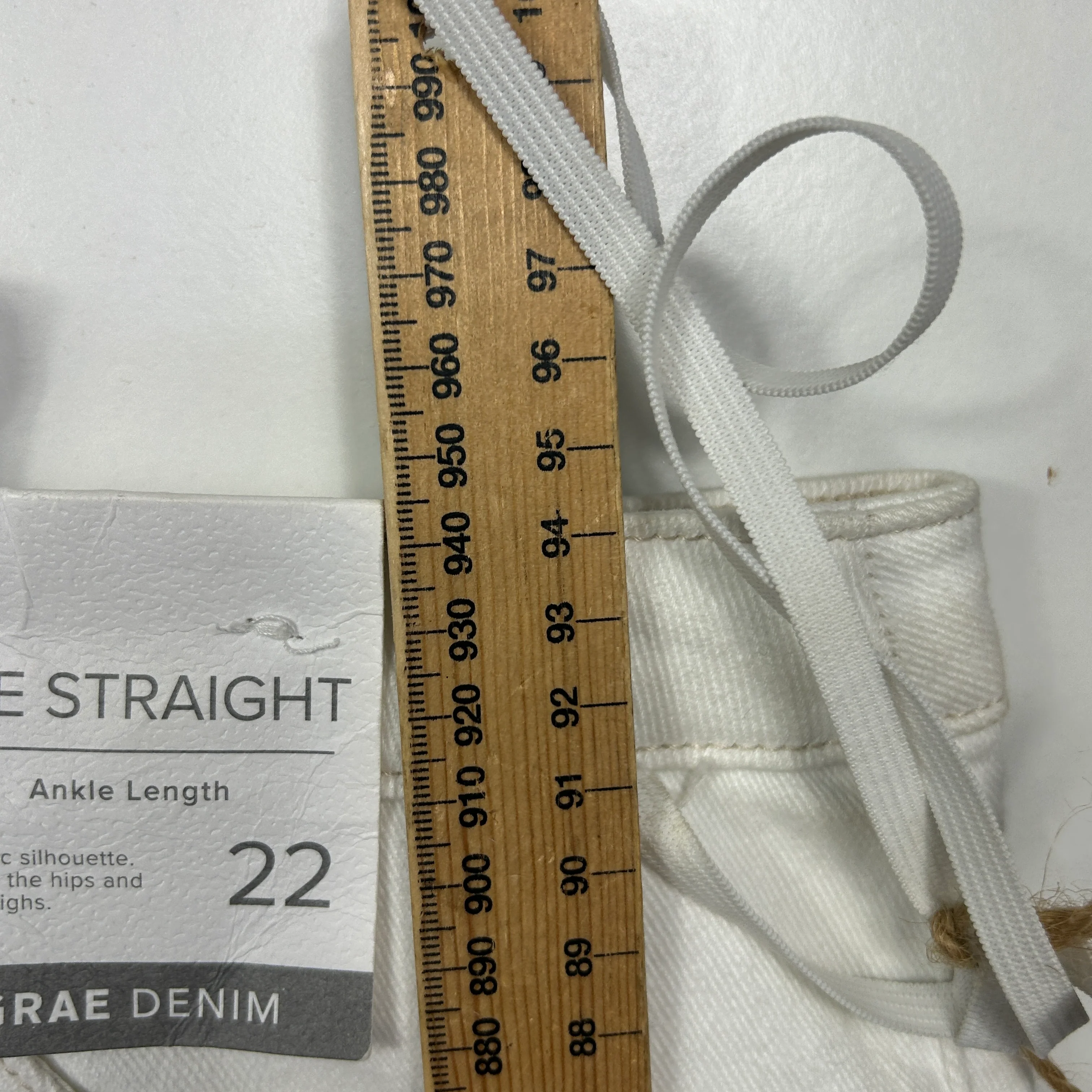 Suzanne Grae White Denim Ankle Length Jeans - Size 22 - Image 5