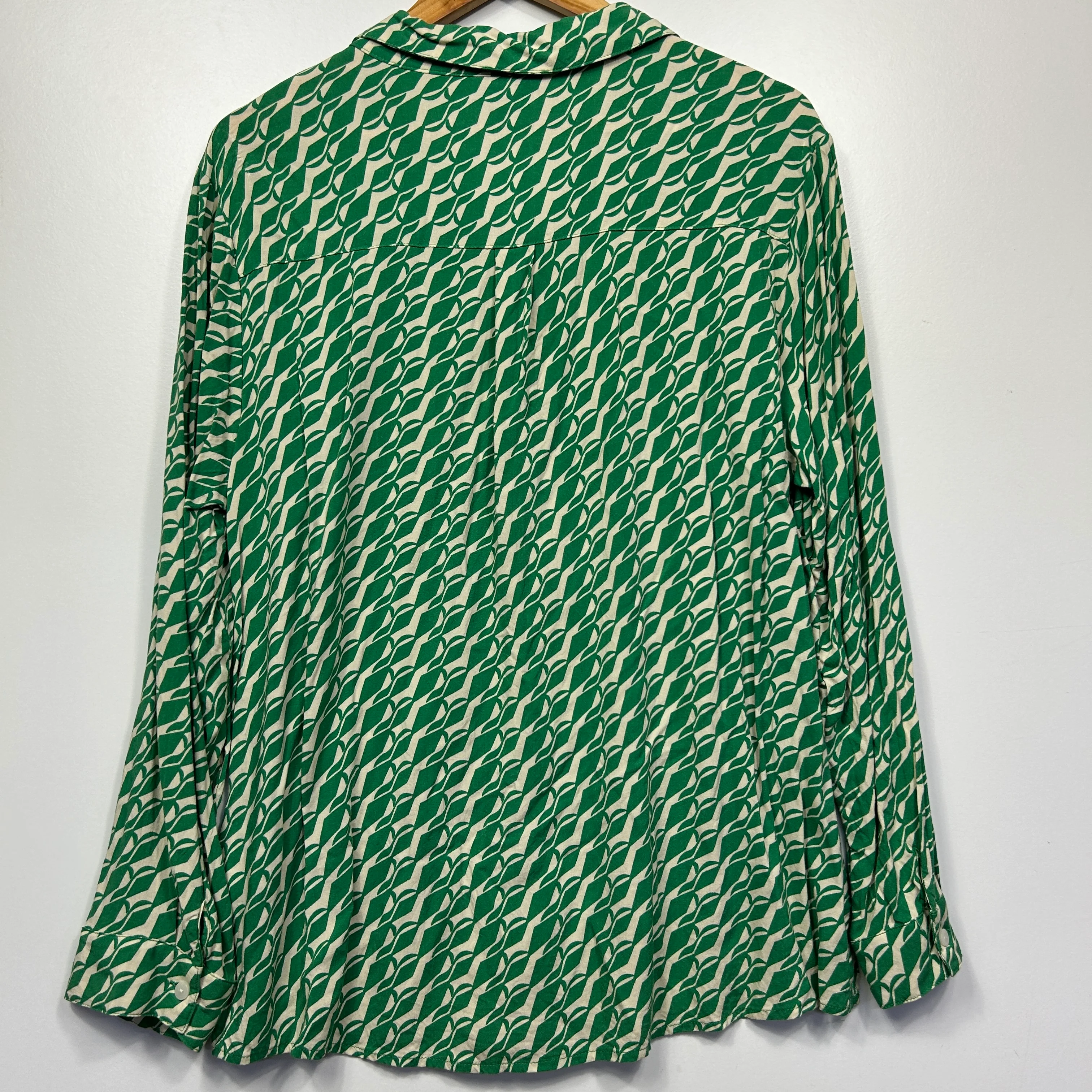 Suzanne Grae Green Patterned Shirt - Size 16 - Image 4