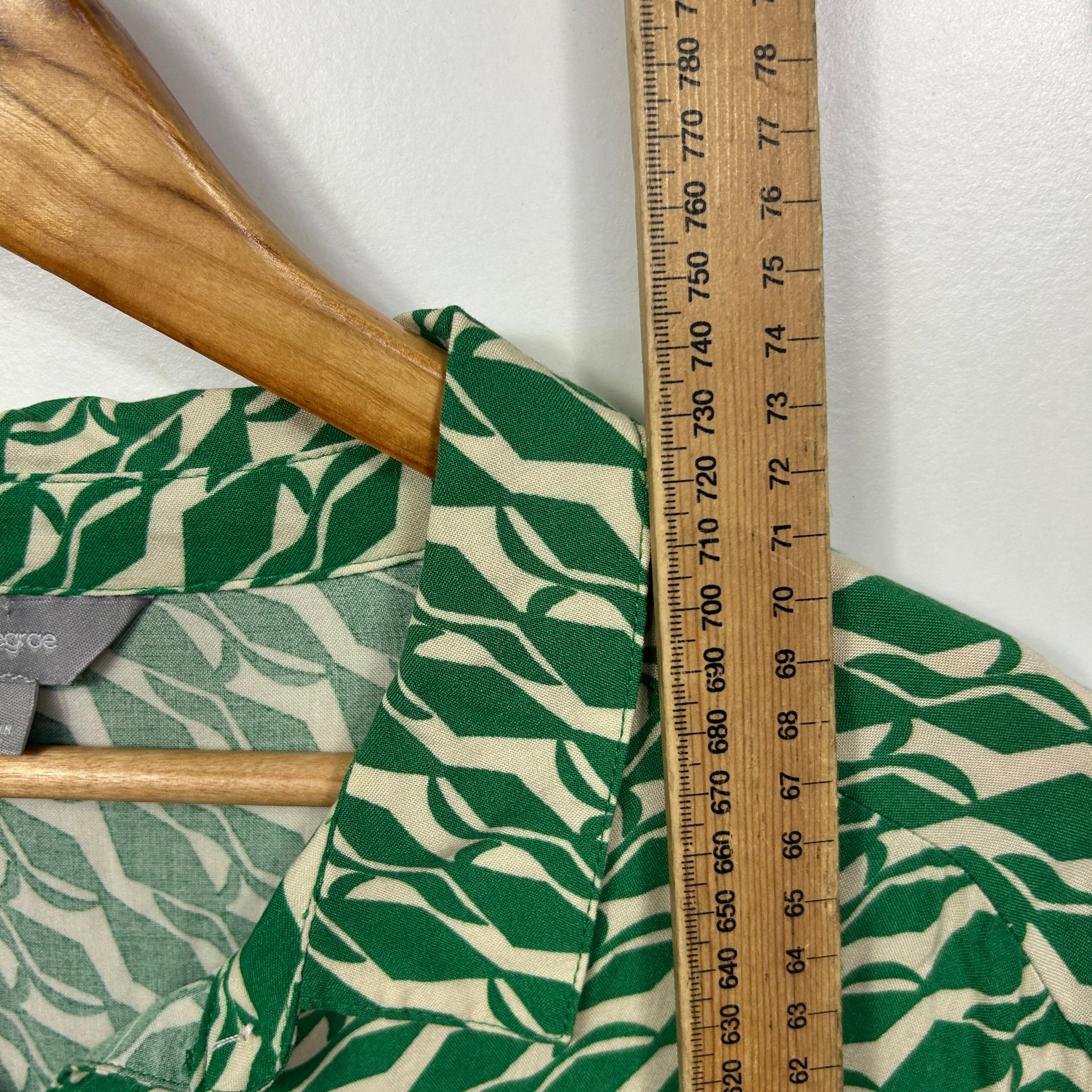 Suzanne Grae Green Patterned Shirt - Size 16 - Image 5