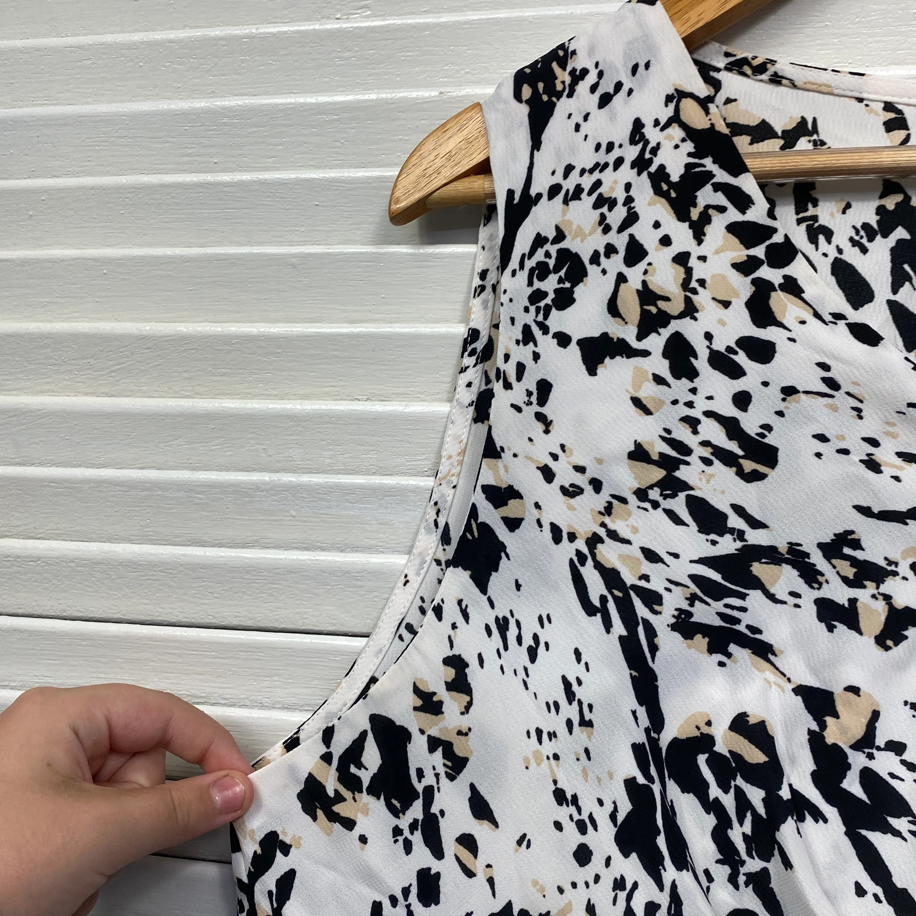 Table Eight Top Size 14 Sleeveless White - Image 4