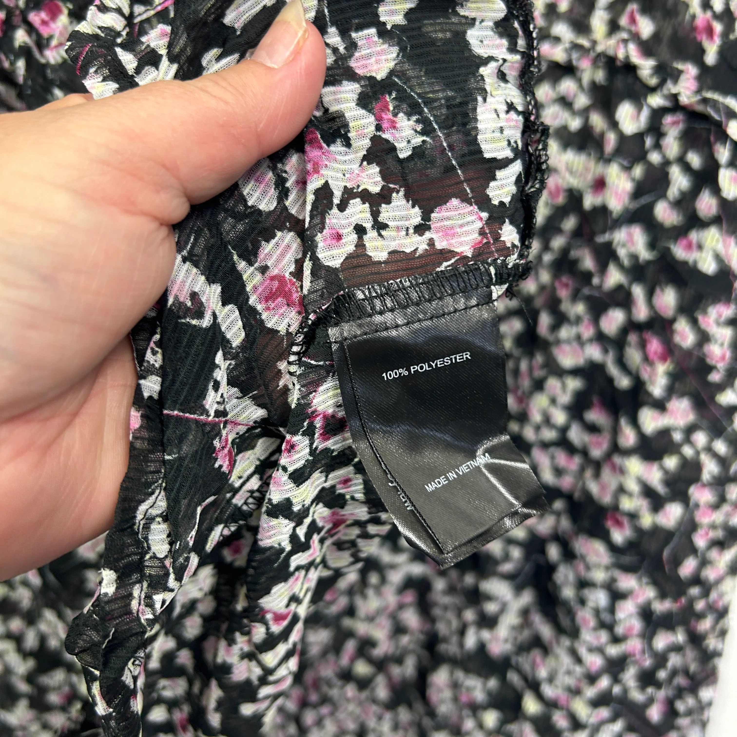 Taking Shape Black Floral Sheer Tunic Top - Size 22 - Image 5