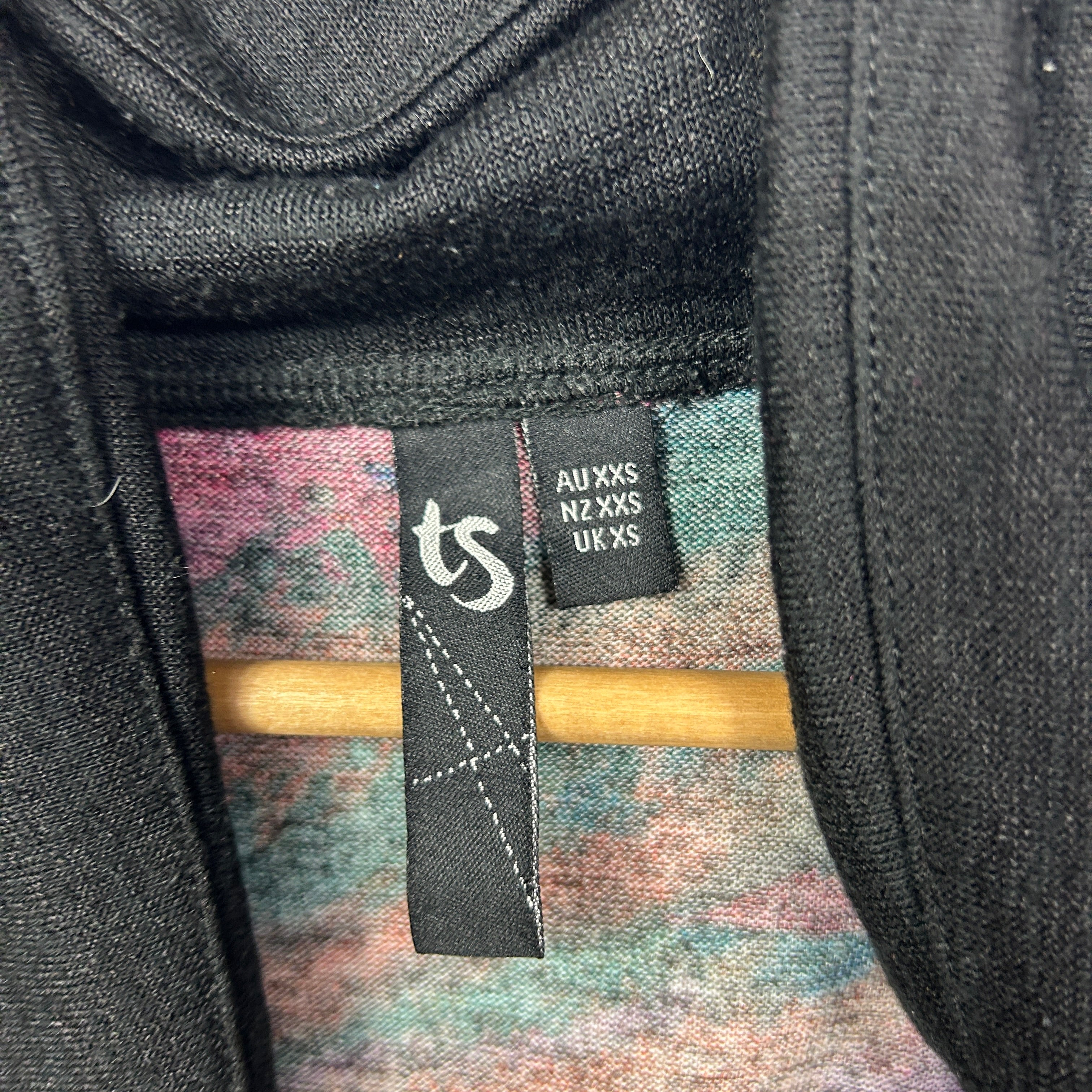 Taking Shape Black Sleeveless Top with Multicoloured Abstract Print - Size 12/XXS - Image 2