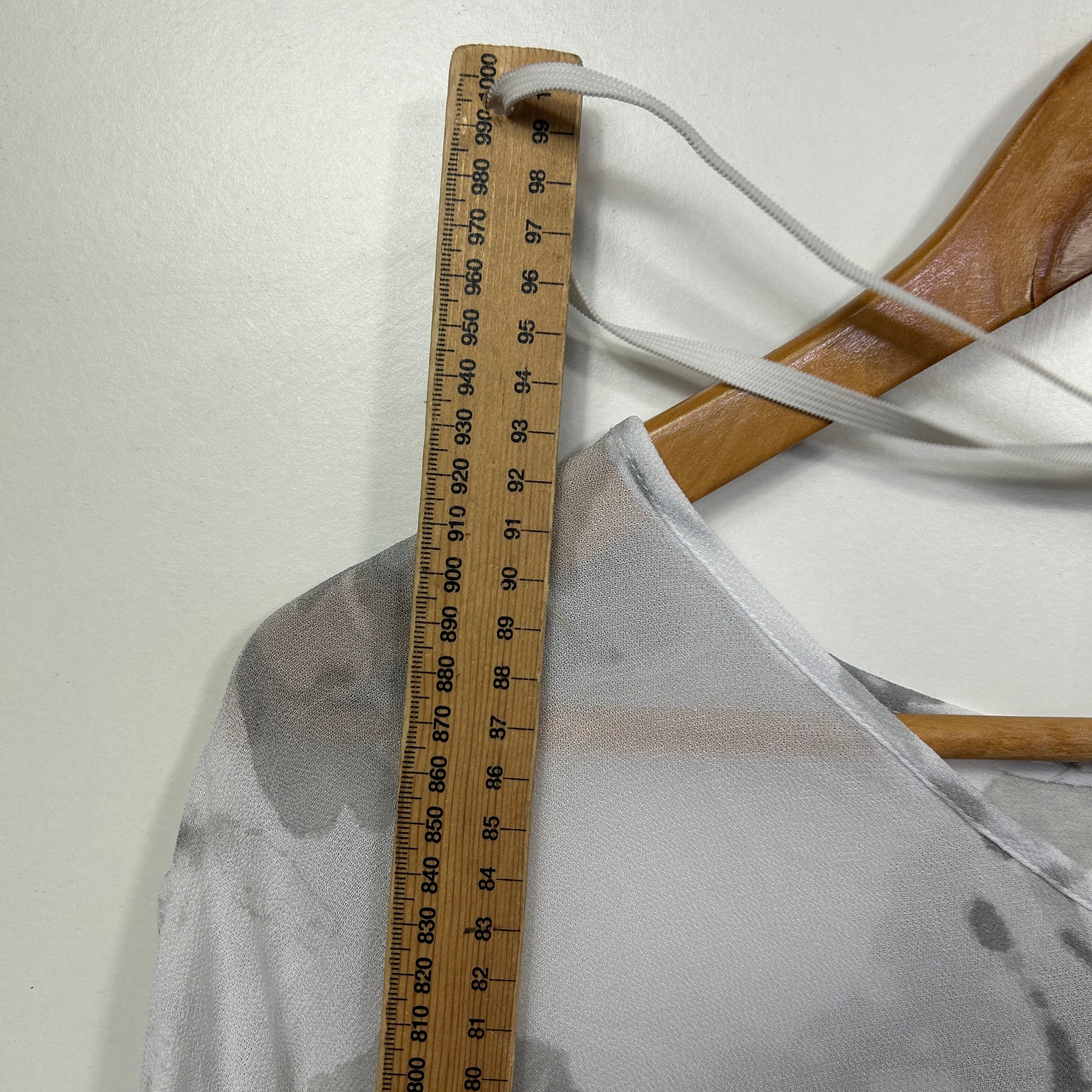 Taking Shape White Sheer Top - Size 18/M - Image 5