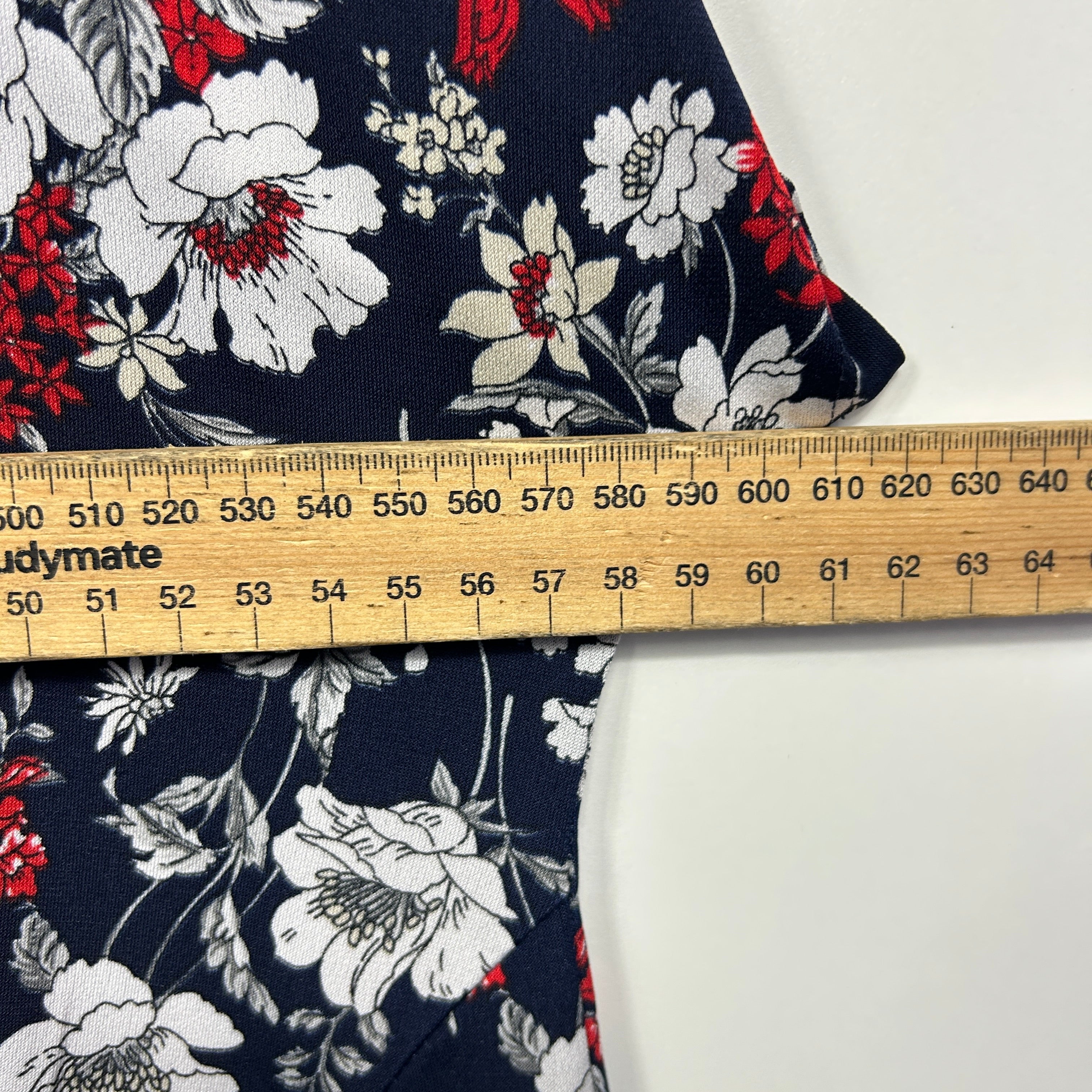 Taking Shape Top Size 14 XS Plus Blue Floral  Short Sleeve - Image 7