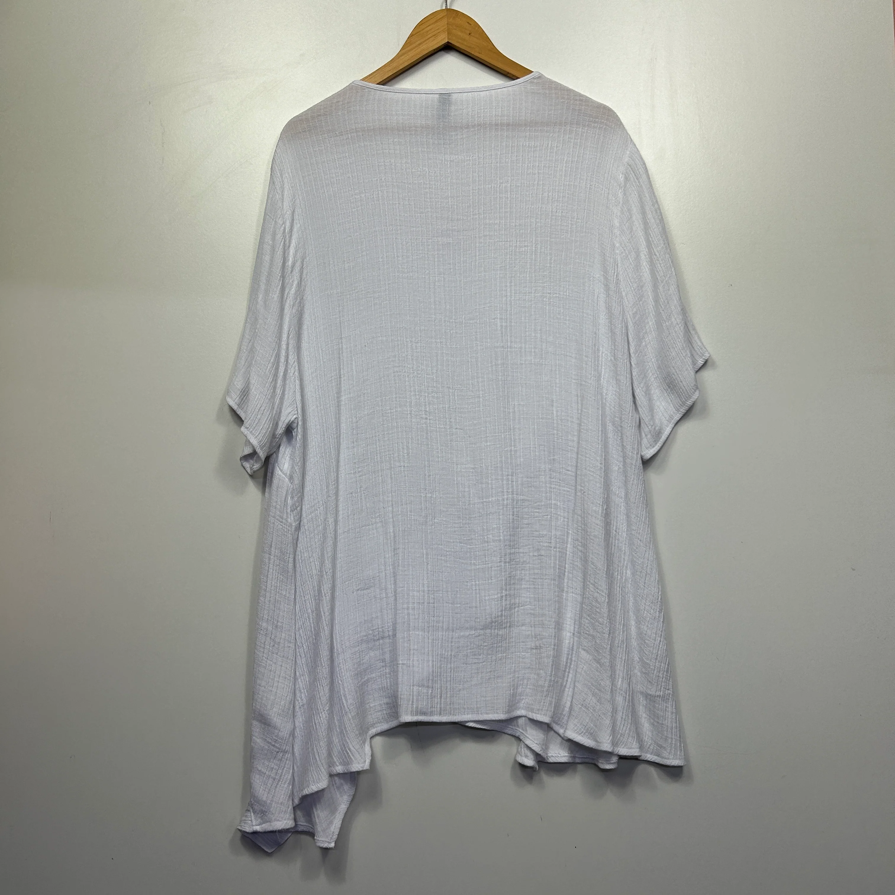 Taking Shape White Top - Size 22 - Image 3