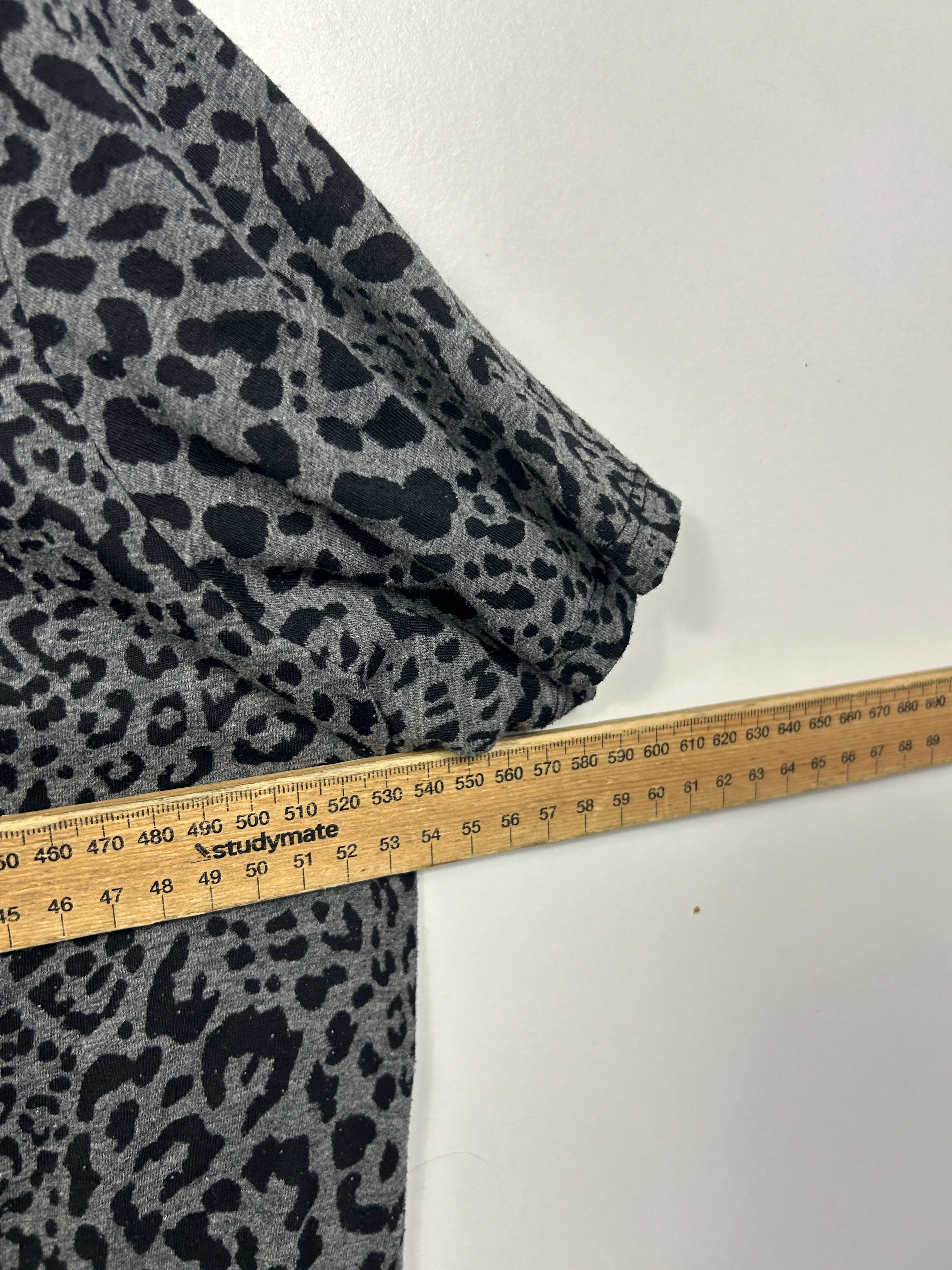 Target Active Grey and Black Leopard Print Top - Size 16 - Image 4