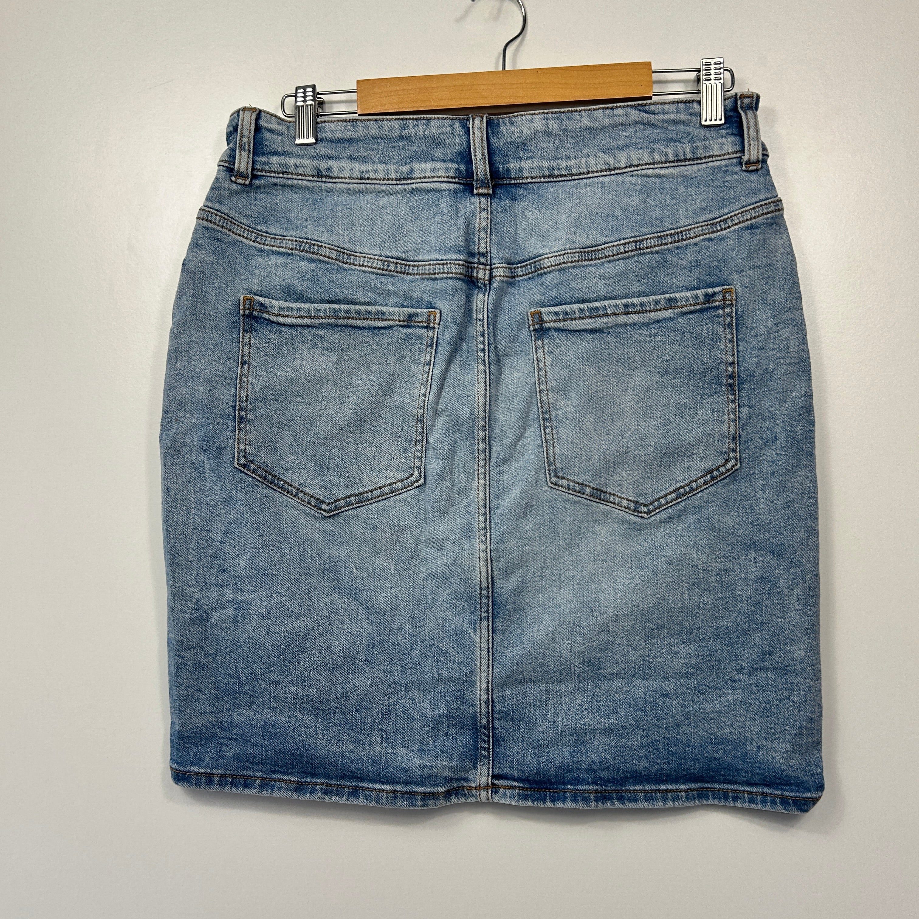 Target Light Blue Denim Skirt - Size 14 - Image 3