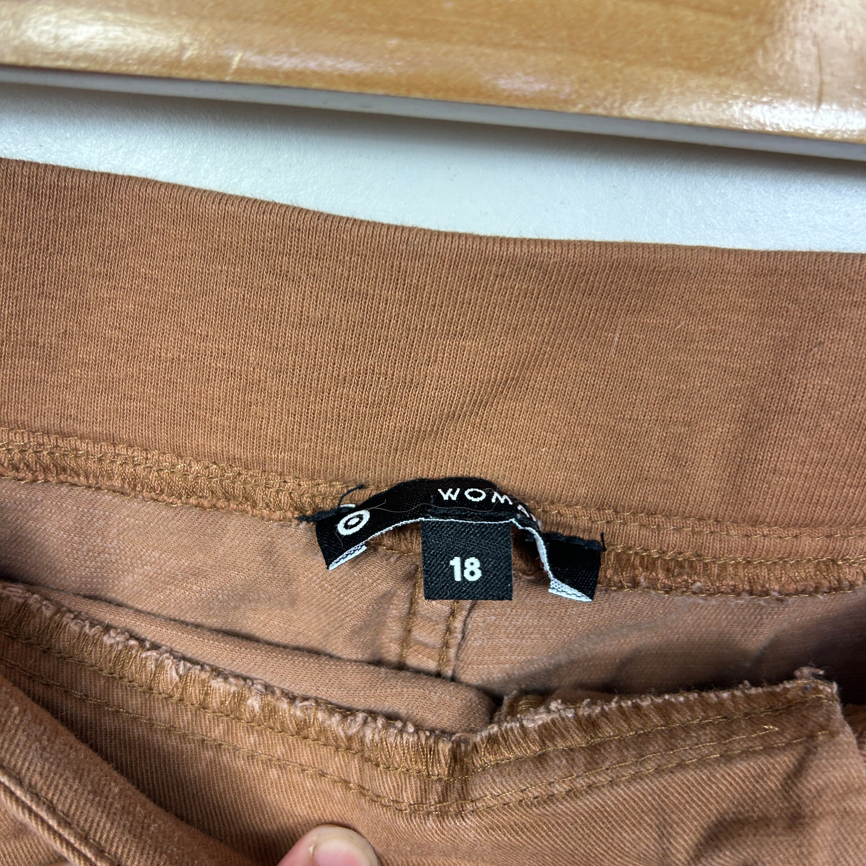 Target Tan Shorts - Size 18 - Image 2