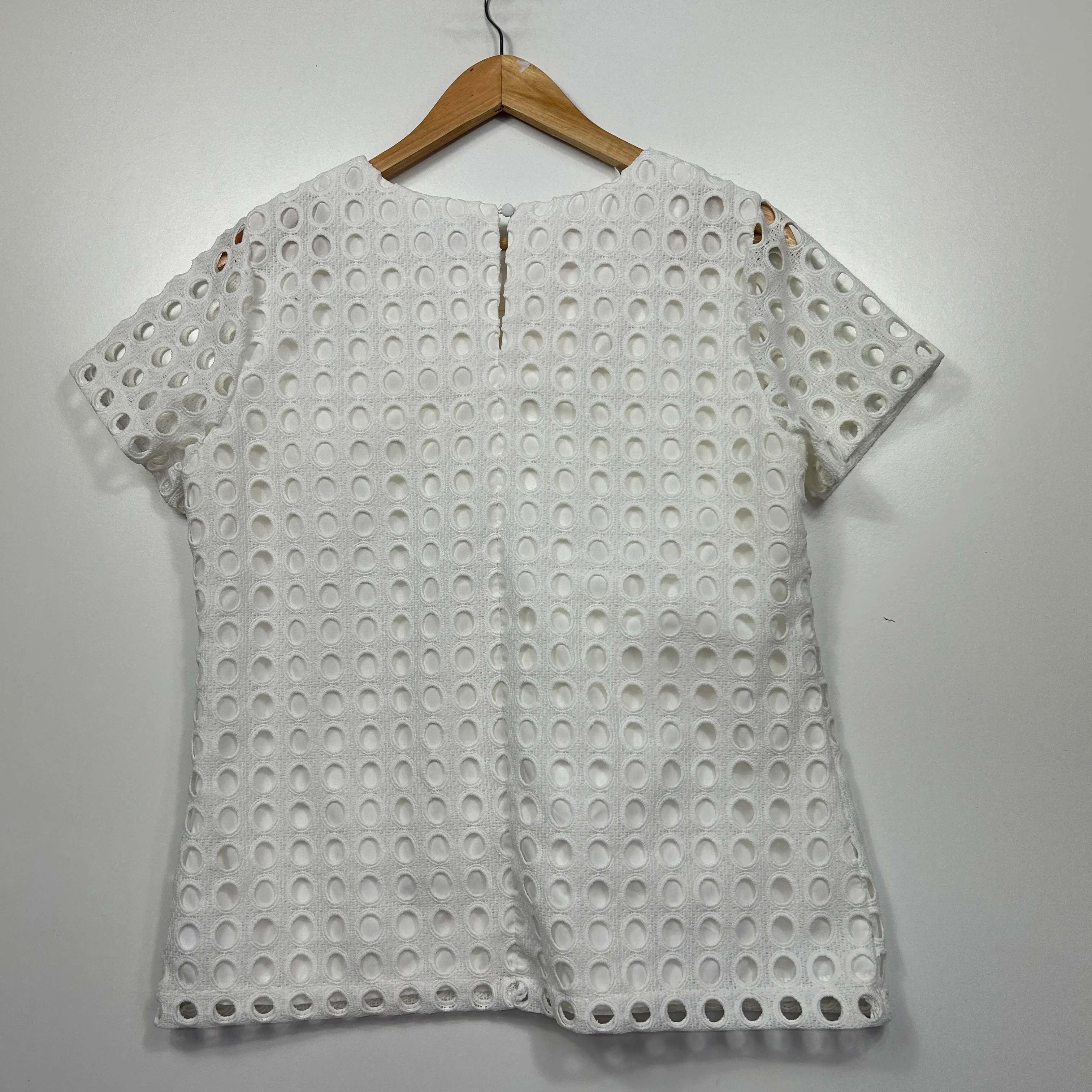 Target White Eyelet Lace Top - Size 14 - Image 4