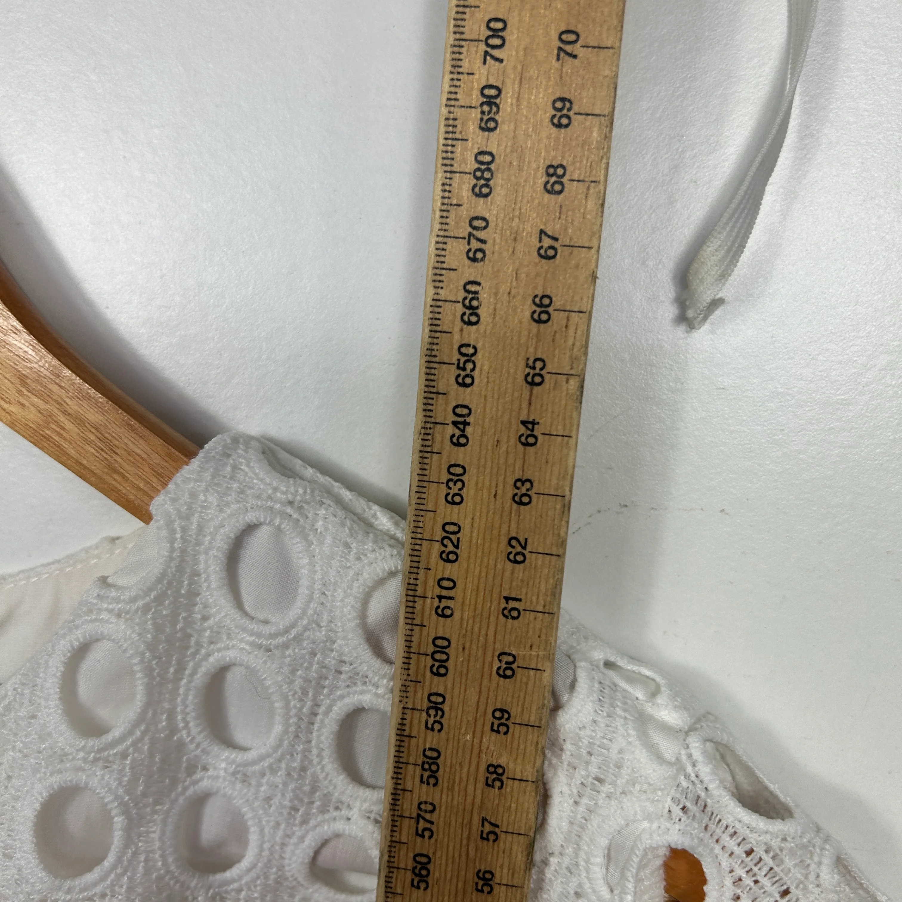 Target White Eyelet Lace Top - Size 14 - Image 6
