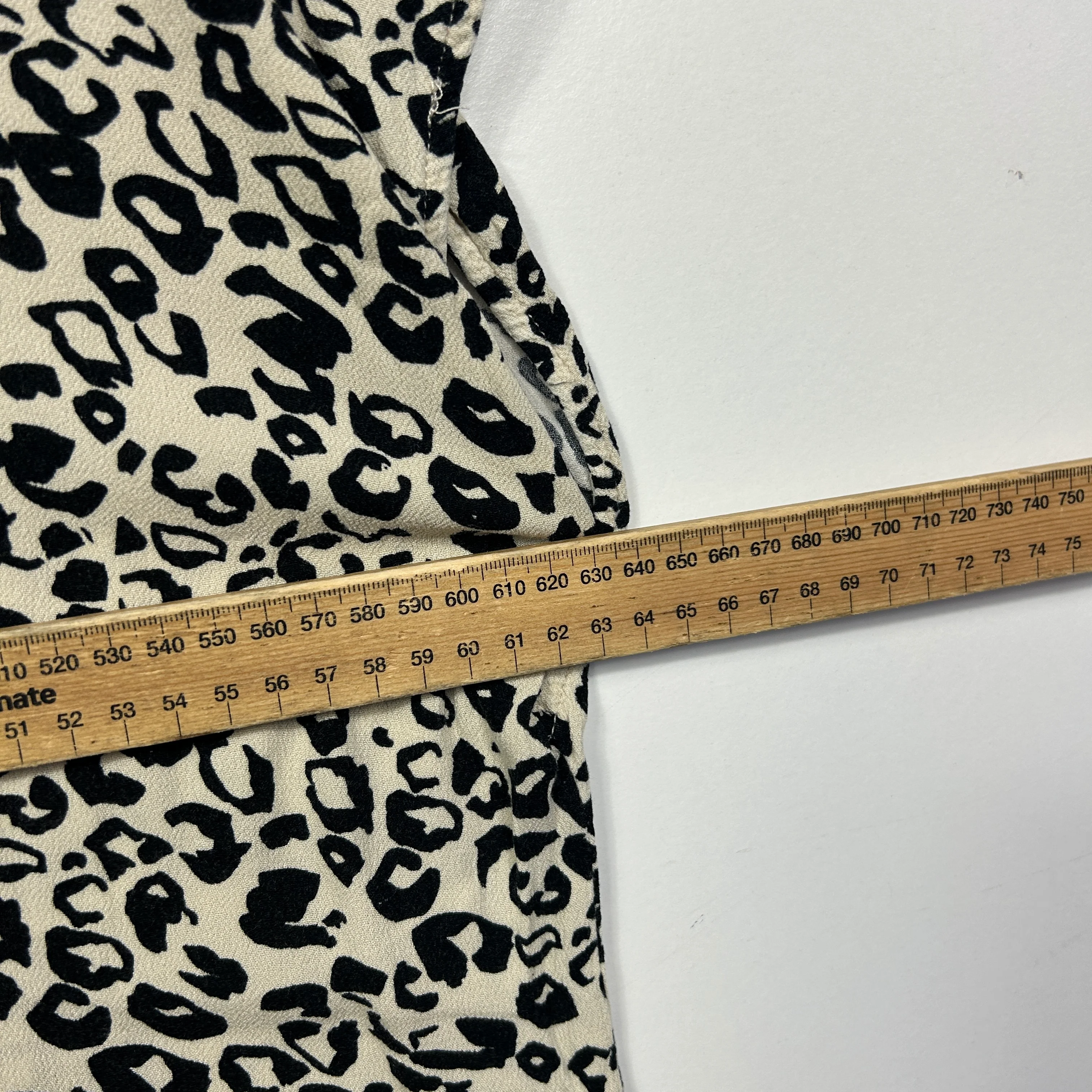 Target Woman Leopard Print Top - Size 20 - Image 5