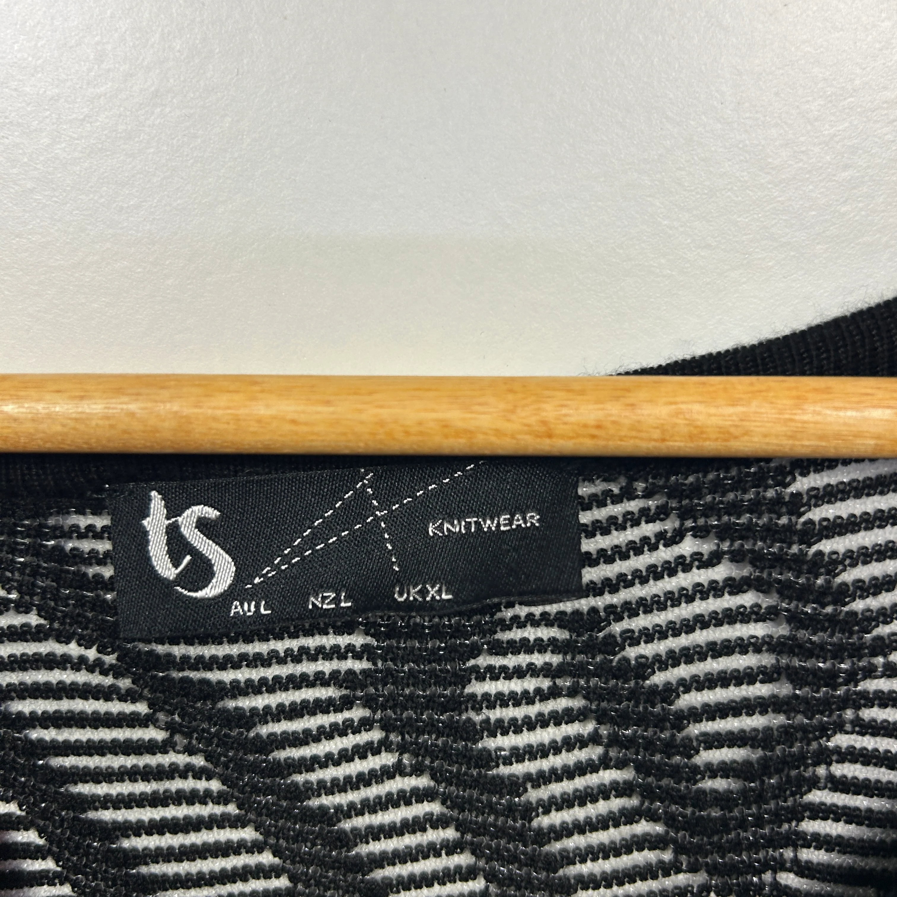 Taking Shape Black Knitwear Sheer Top - Size 22/XL - Image 3