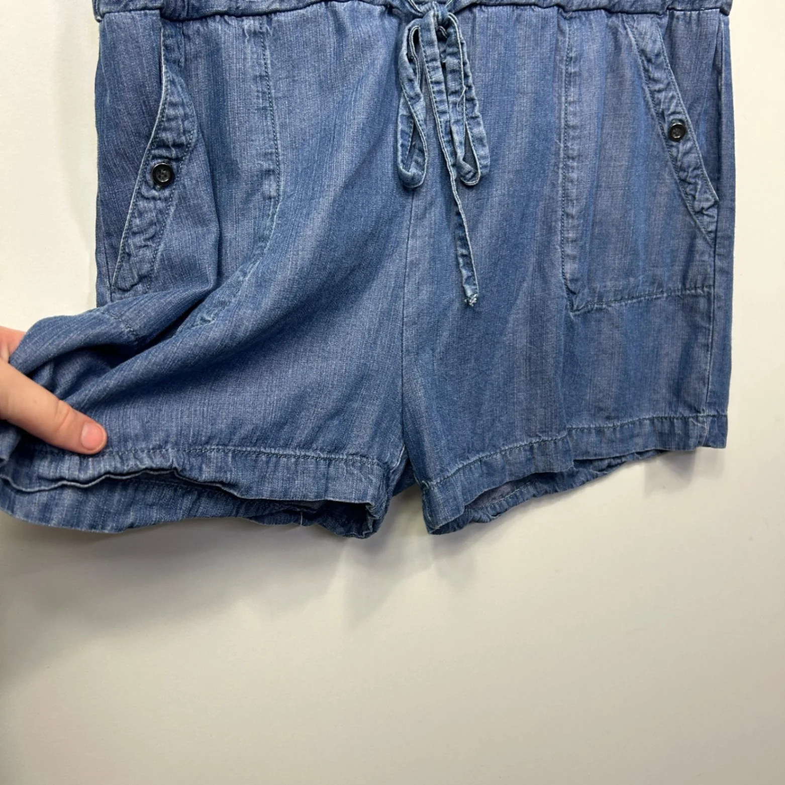 Velvet Heart Blue Denim Chambray Sleeveless Utility Jumpsuit Romper Size M - Image 5