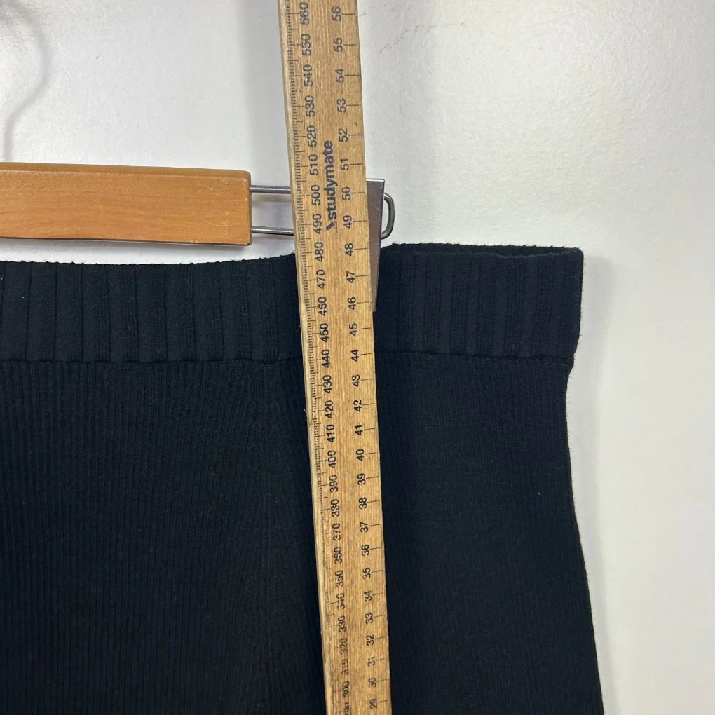 Verbose Black Knit Skirt - Size 22 - Image 5