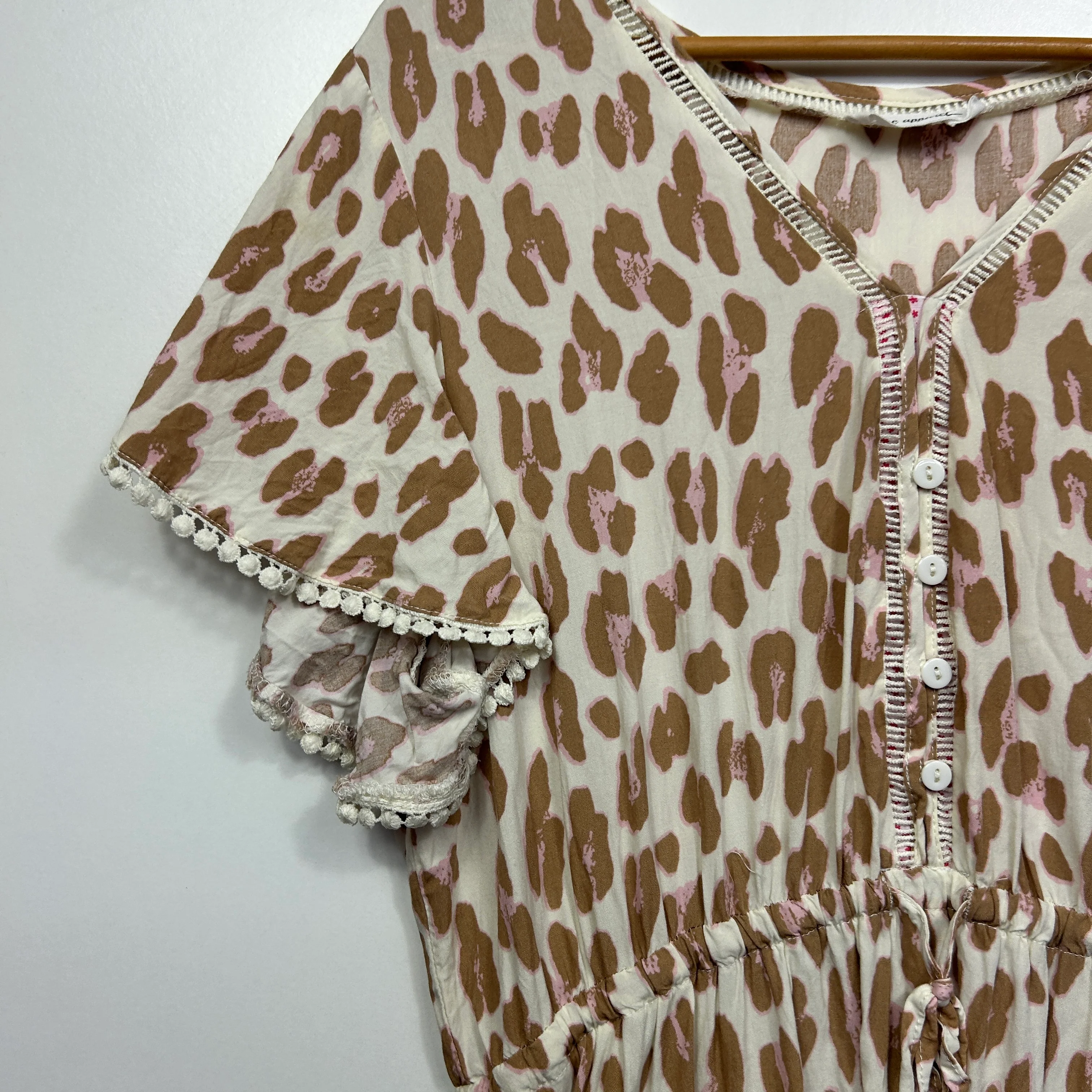 Vine Apparel Brown Leopard Print Dress - Size 14 - Image 4