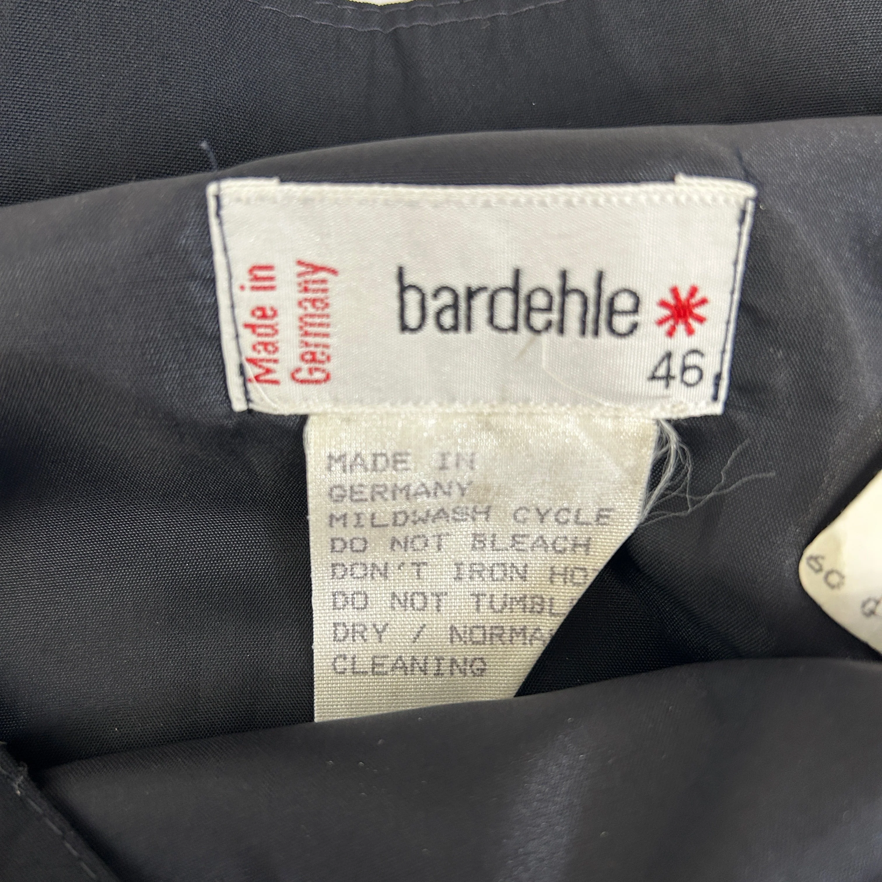 Vintage German Bardehle Black Textured Pencil Skirt - Size XL - Image 6