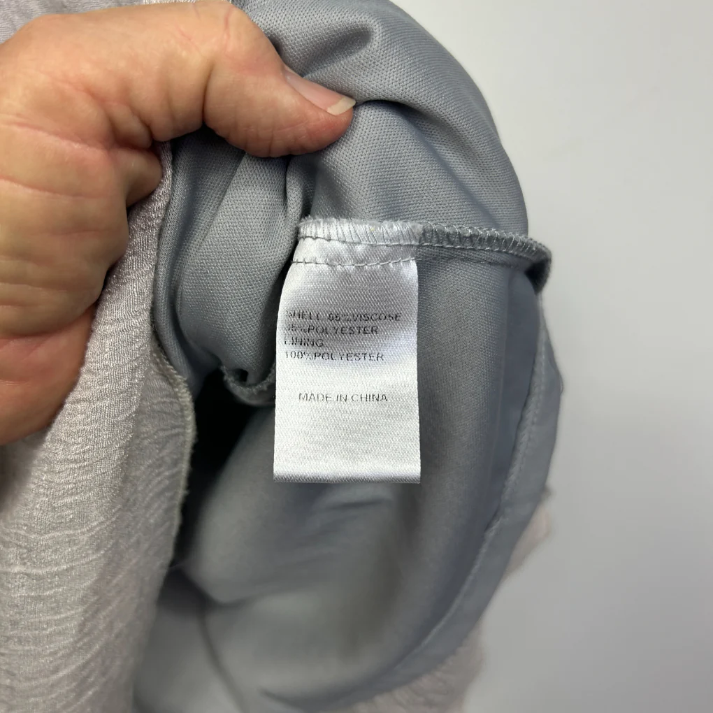 Virtuelle Grey Sleeveless Embroidered Top - Size 12 - Image 3
