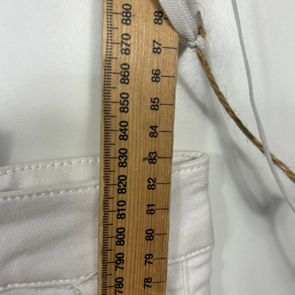 Virtuelle White Crop Denim Jeans - Size 22 - Image 6