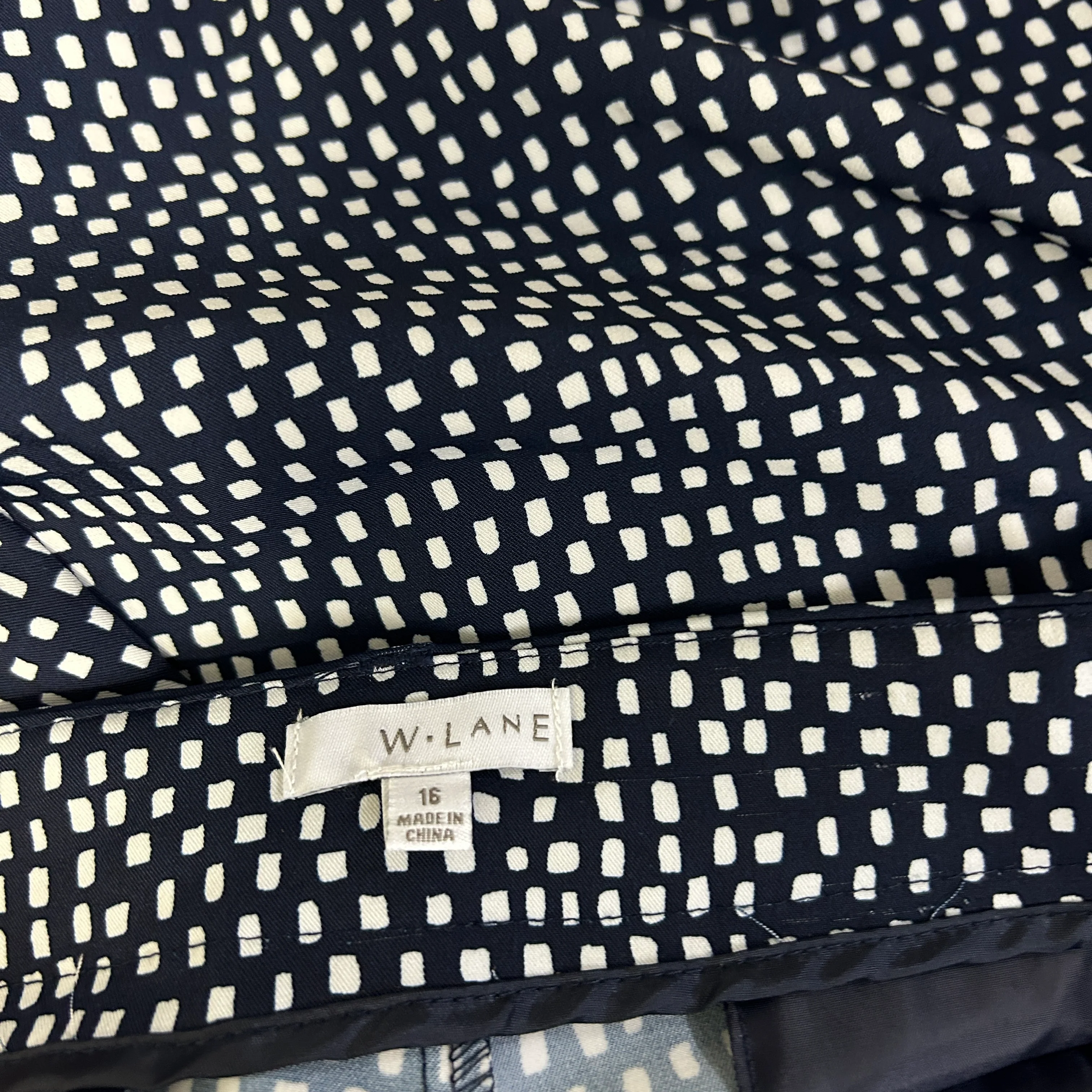W.Lane Navy and White Geometric Print Short - Size 16 - Image 5