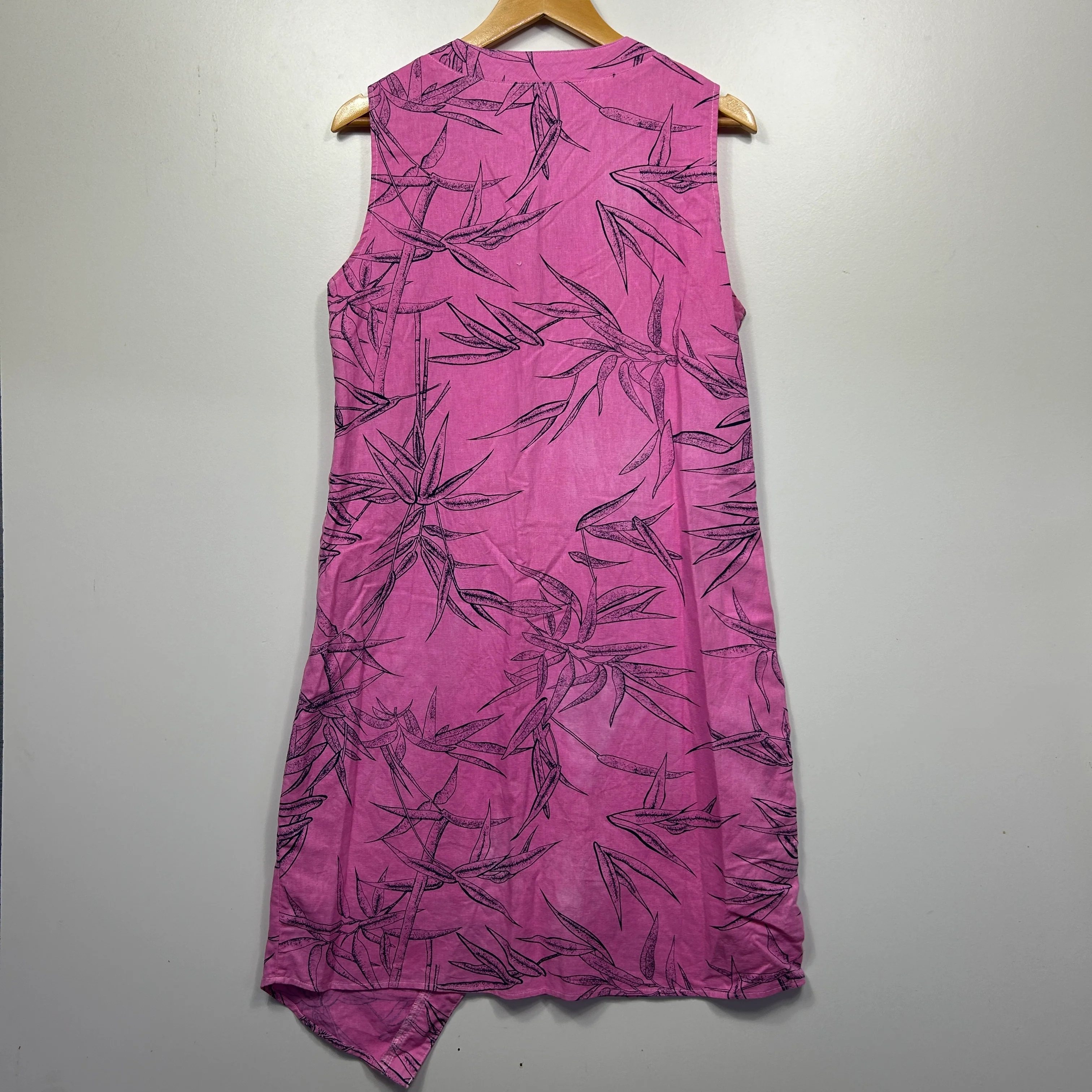 W. Lane Pink Linen Leaf Print Dress - Size 12 - Image 4