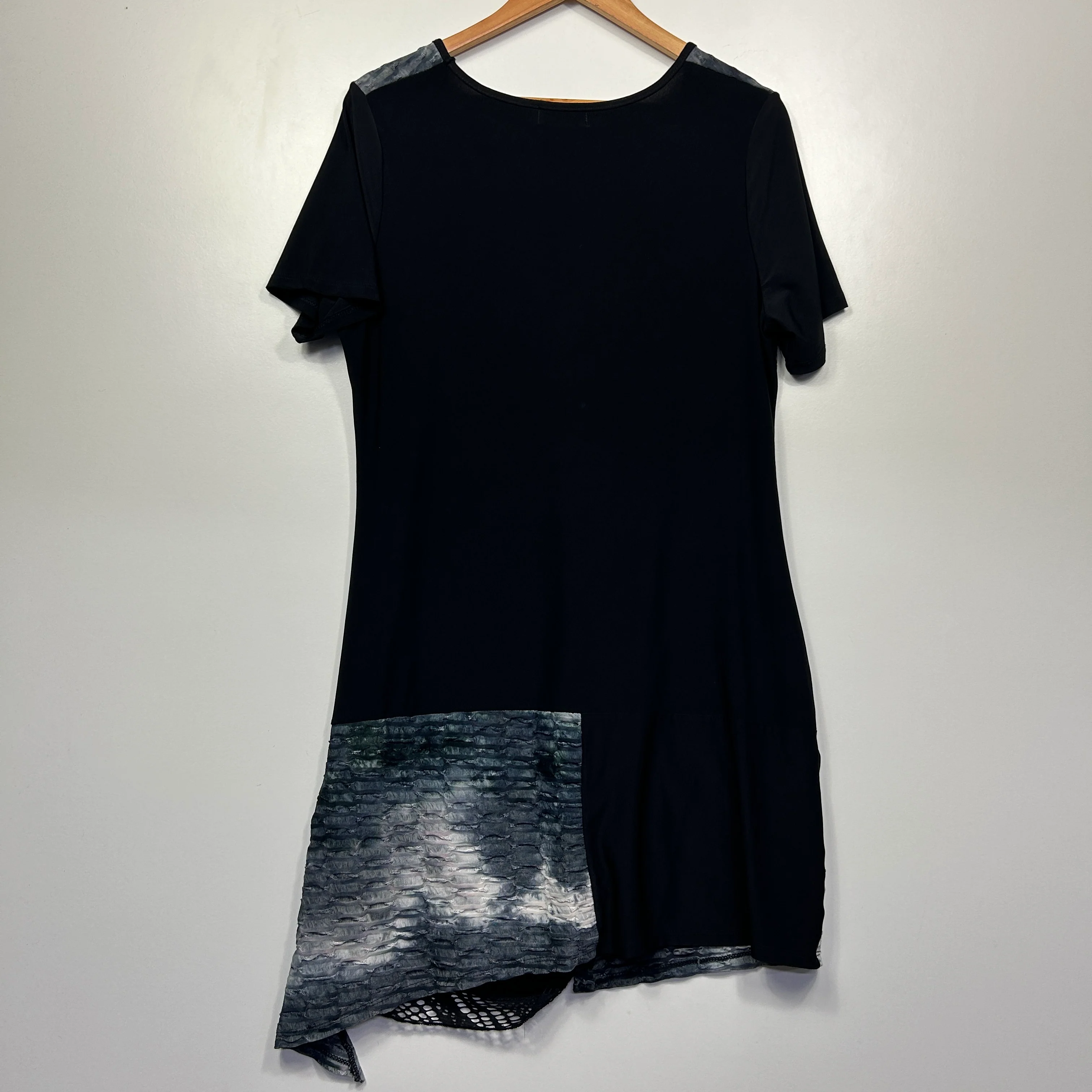 Whispers Black Silver Metallic Tunic Top - Size L - Image 4