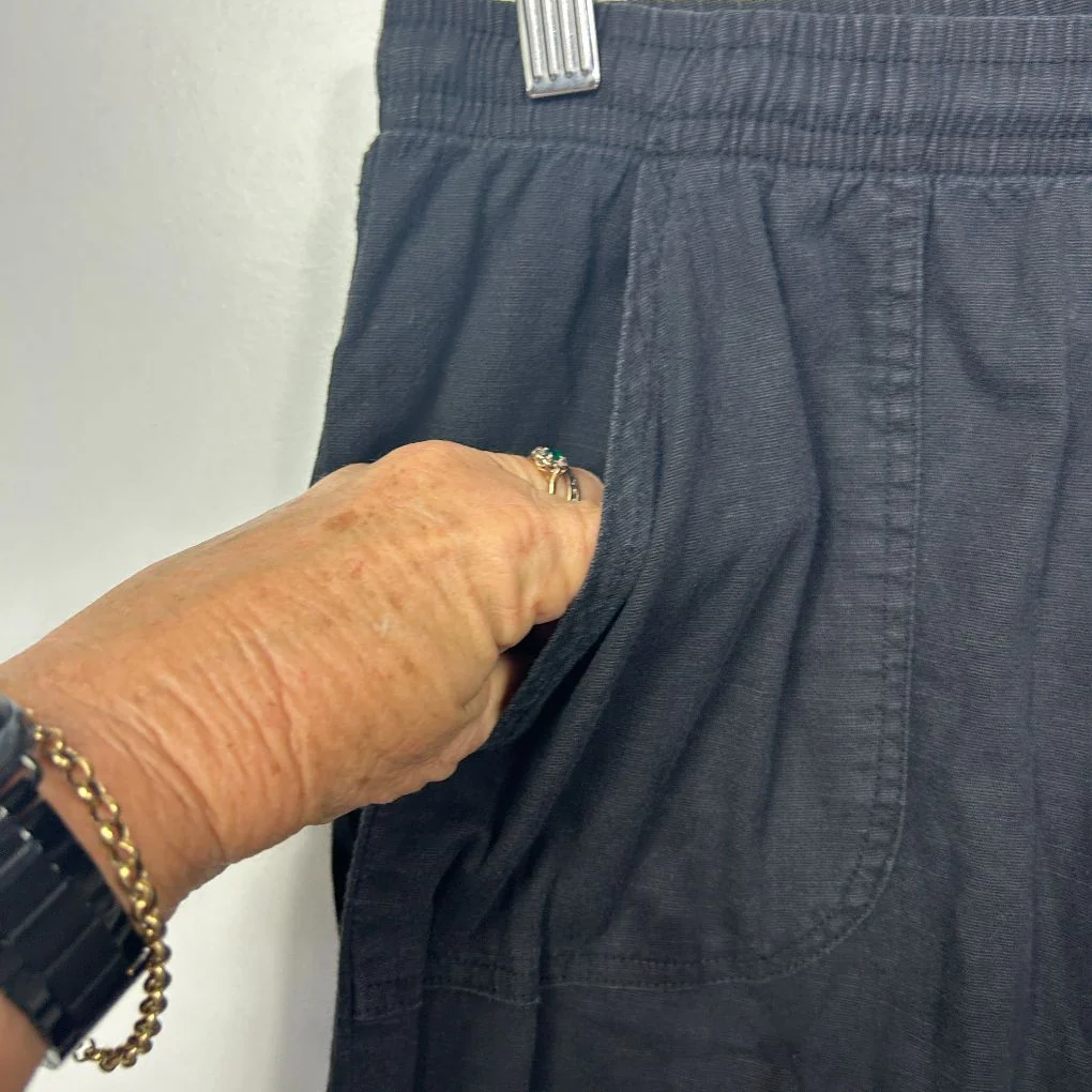 Willow & Tree Black Linen Pants - Size 16 - Image 3